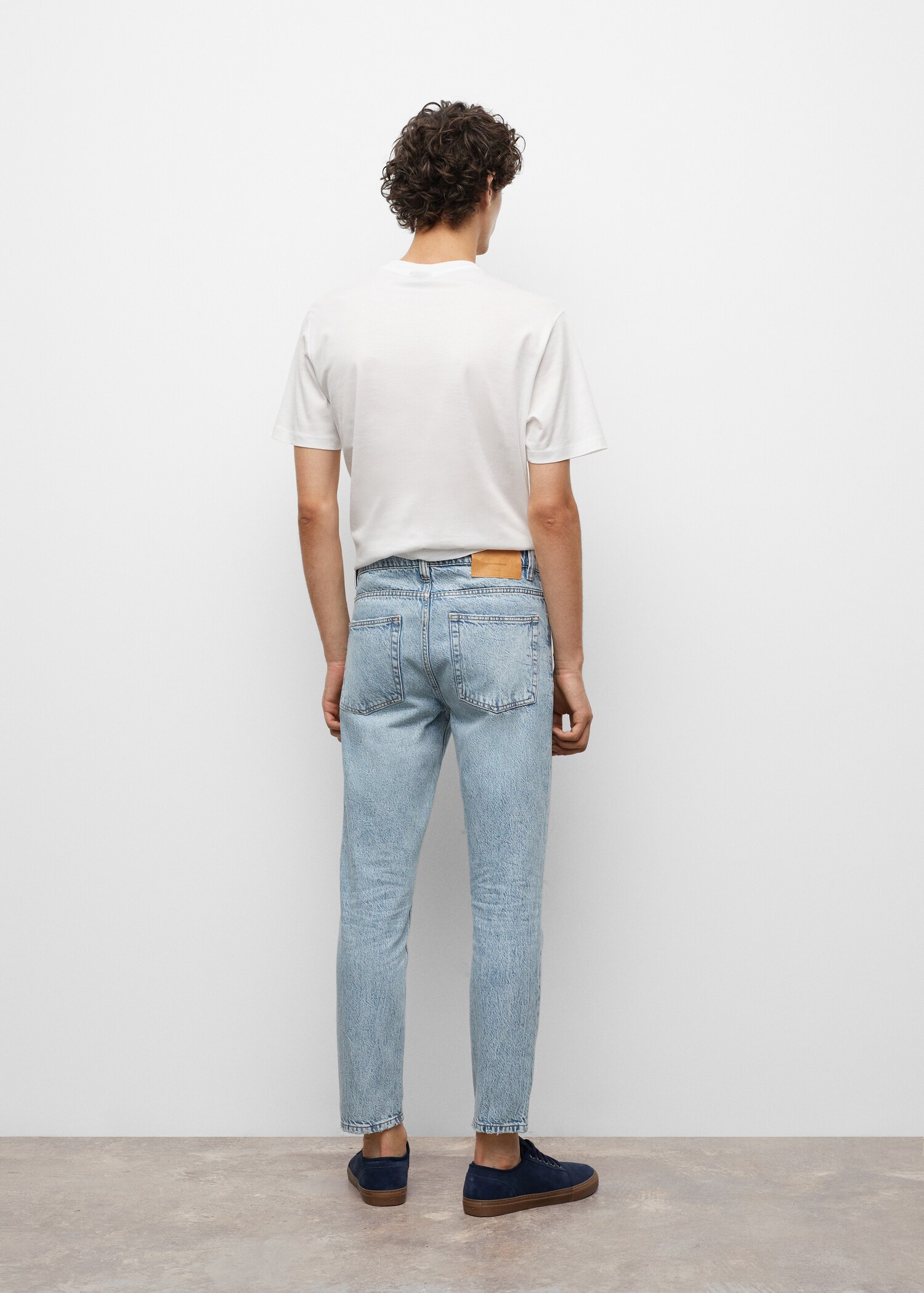 Raka ankellånga jeans - Artikelns baksida