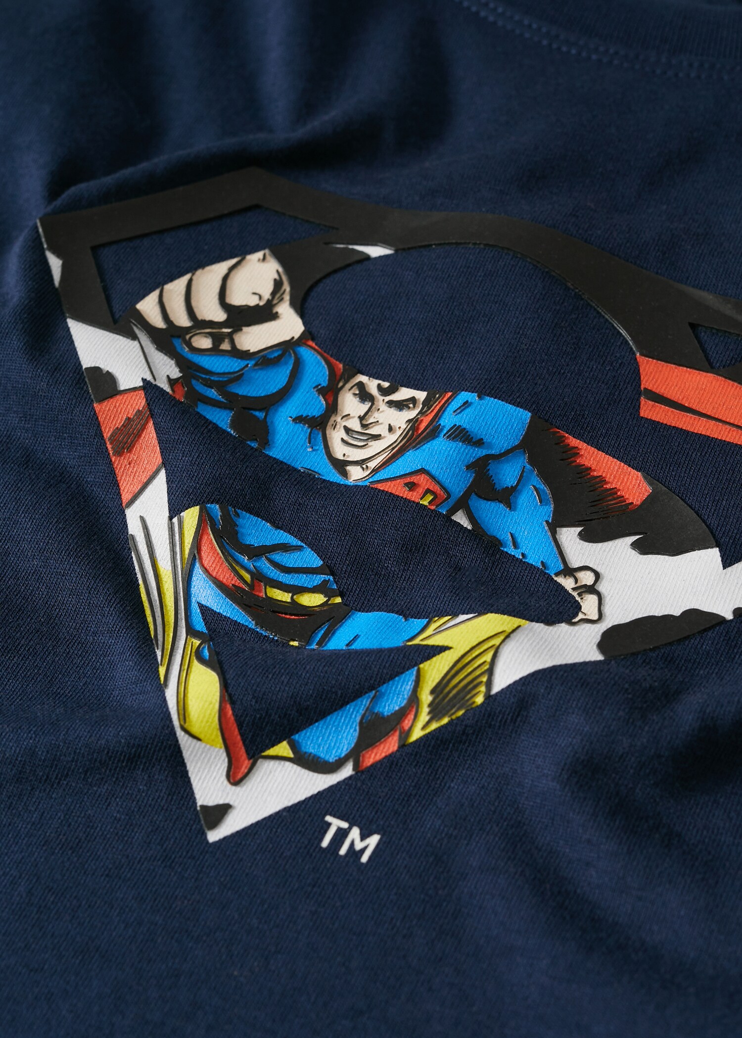 DC Justice League T-shirt - Details of the article 8