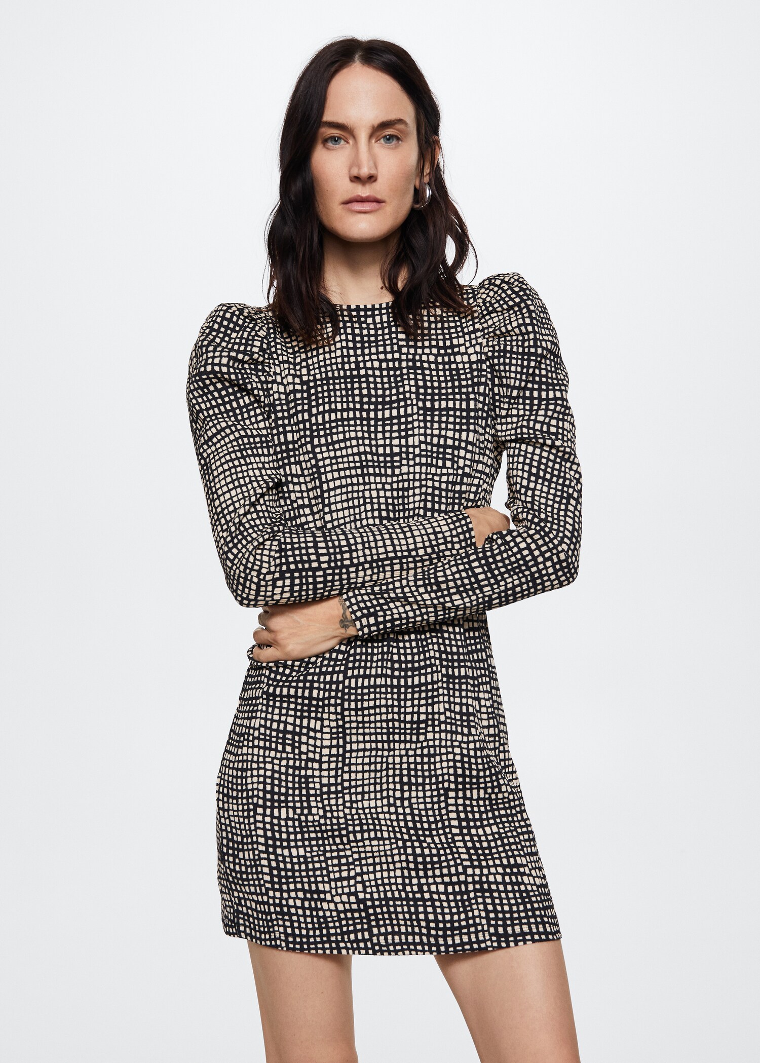 Vestit textura mànigues bollades  - Pla mig