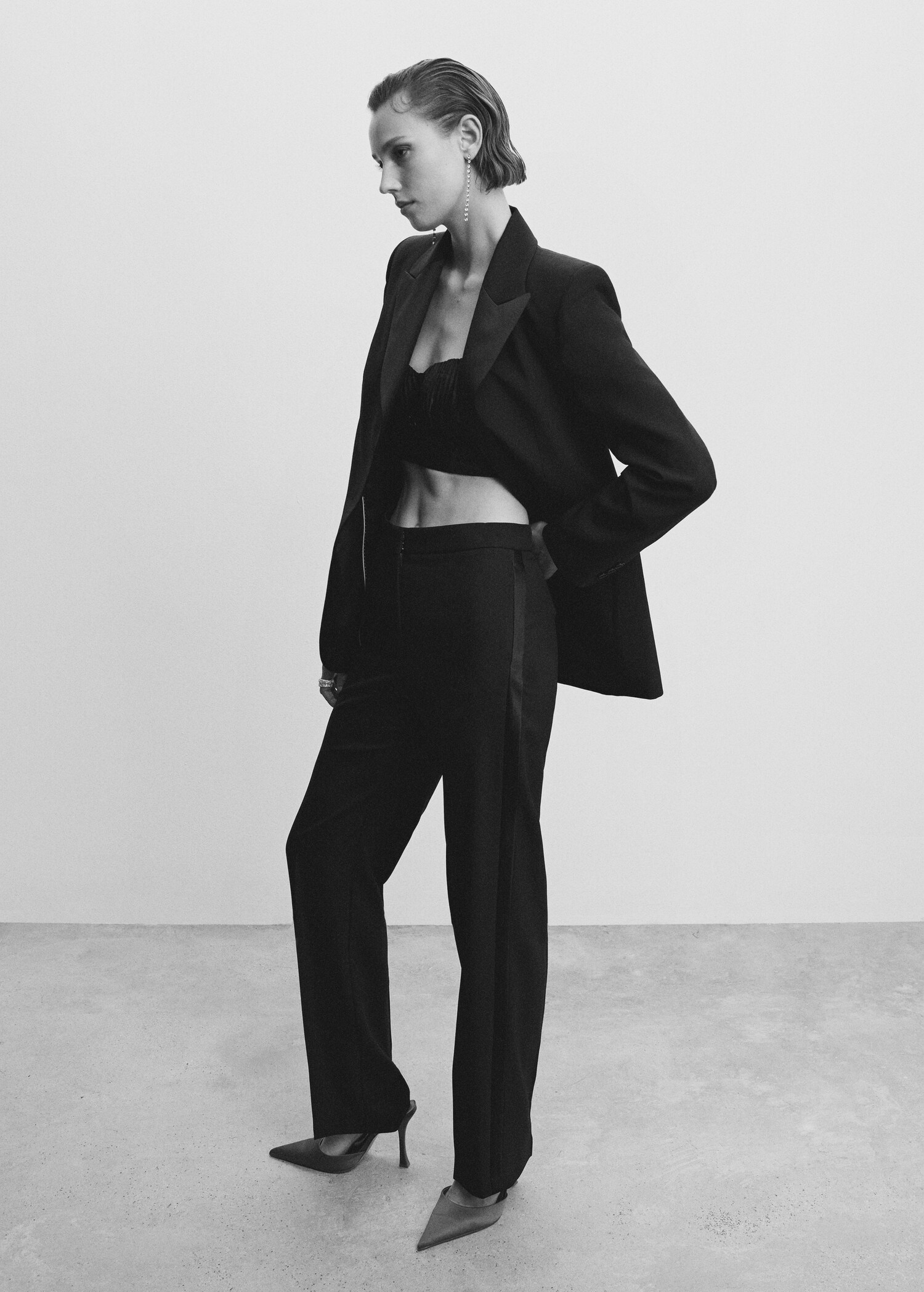 Straight suit trousers - Details of the article 2