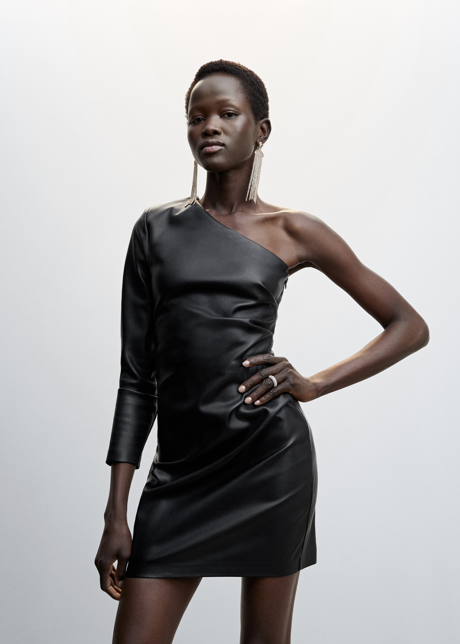 Leather-effect asymmetrical dress - Medium plane