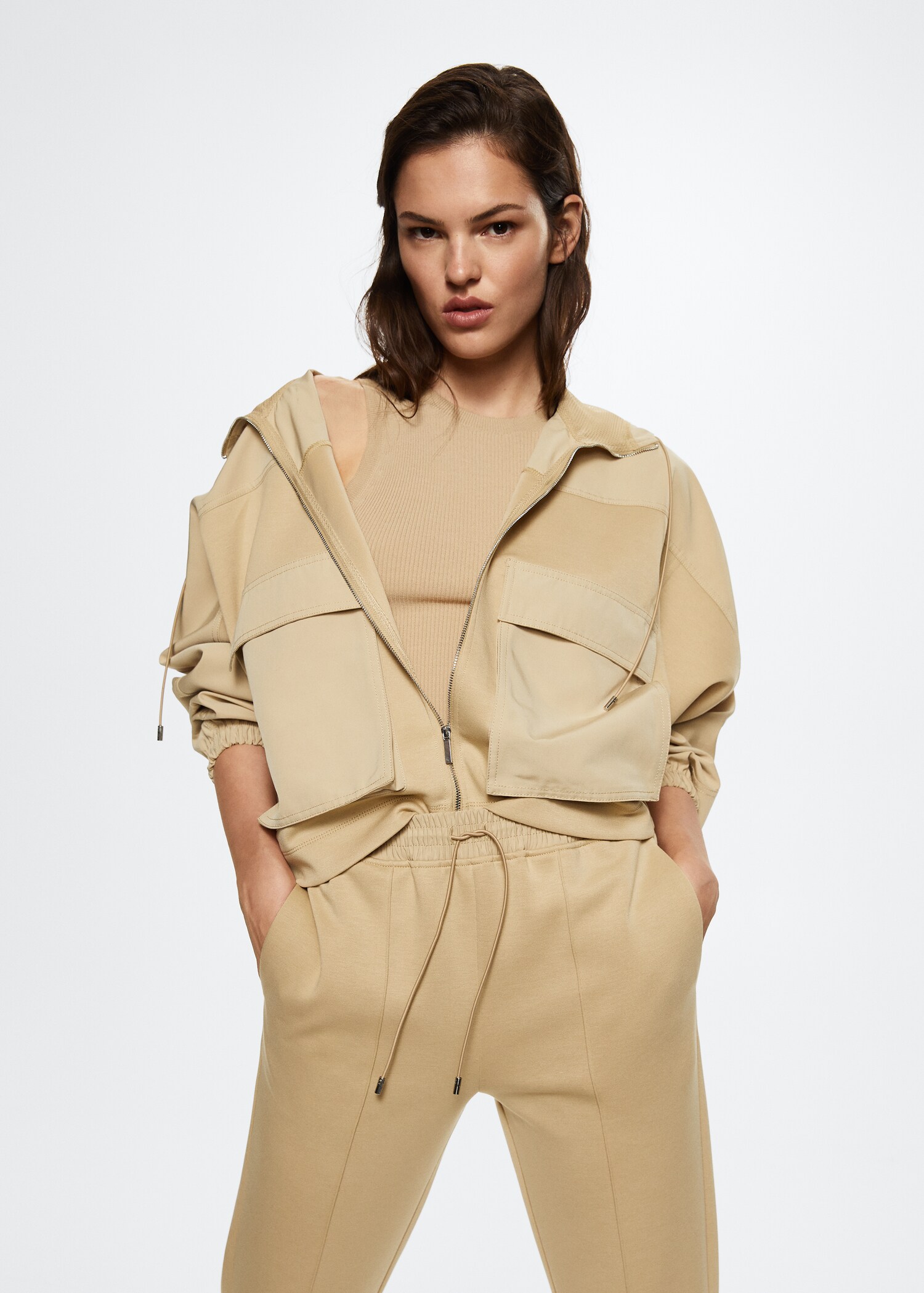 Sweat-shirt oversize poches  - Plan moyen