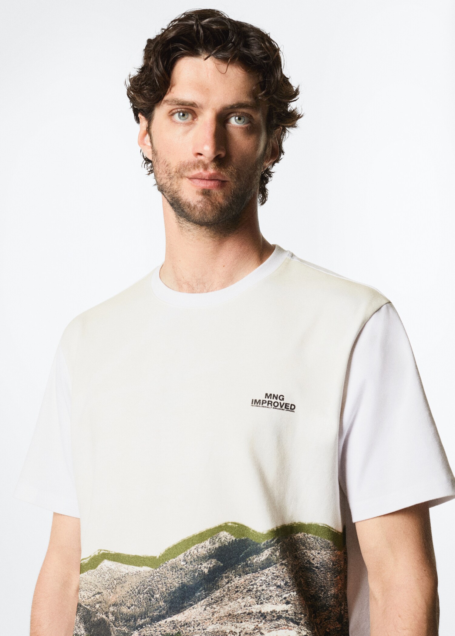 Printed breathable t-shirt - Details of the article 1
