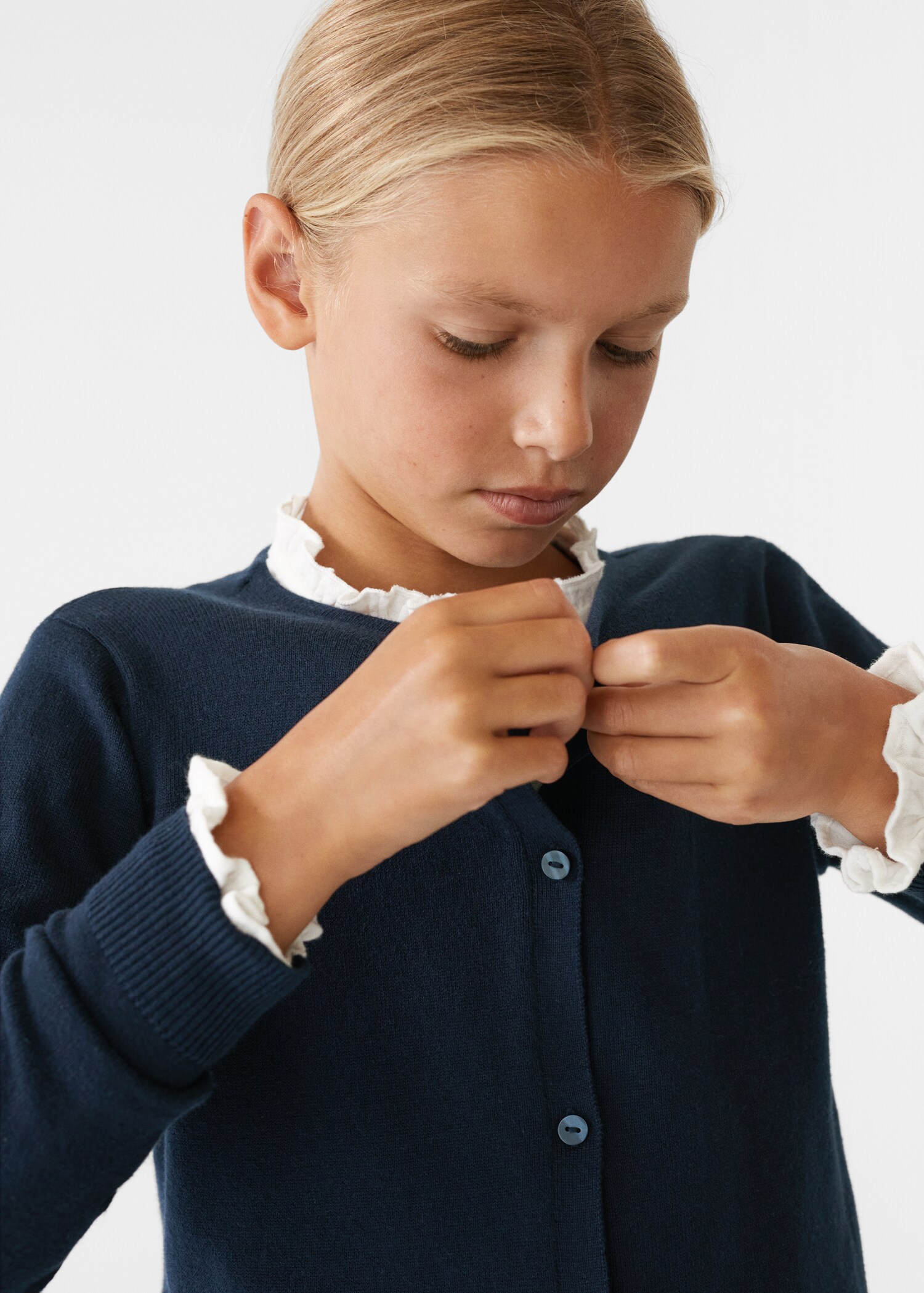 Buttoned cotton cardigan - Details of the article 2