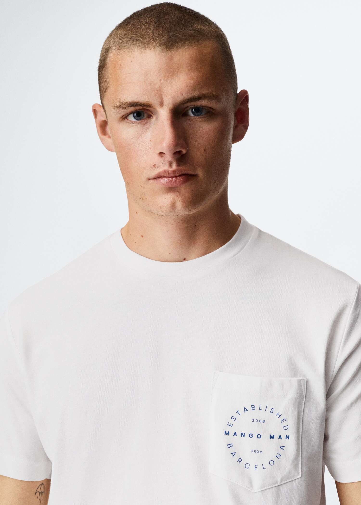 Logo pocket t-shirt - Details of the article 1