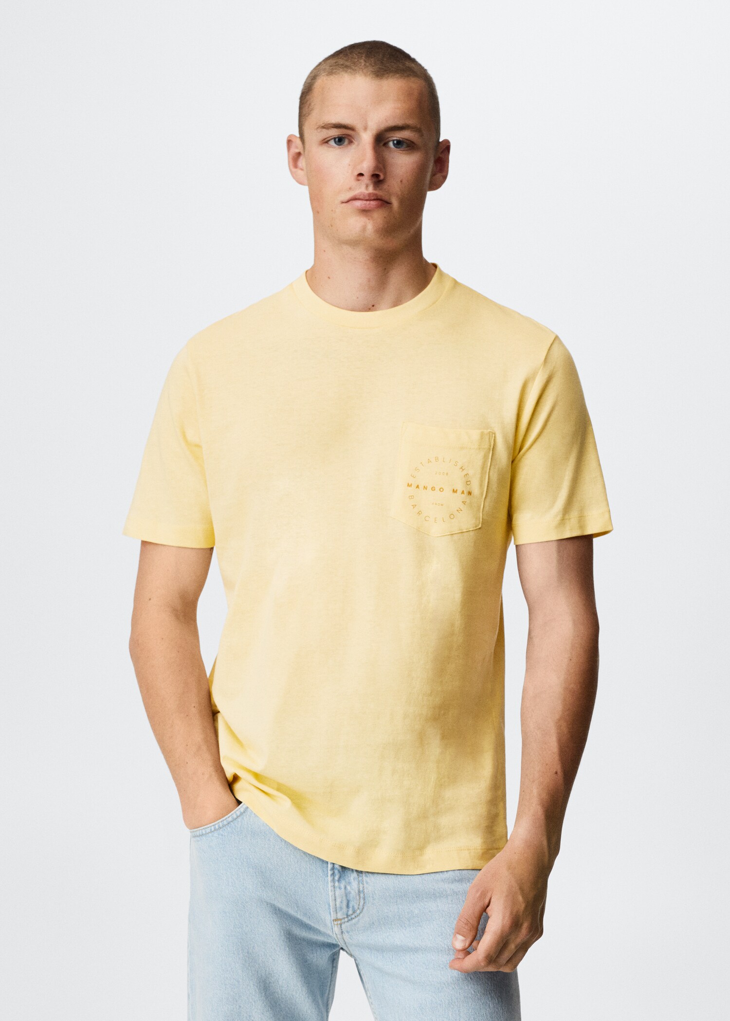 T-shirt poche logo - Plan moyen