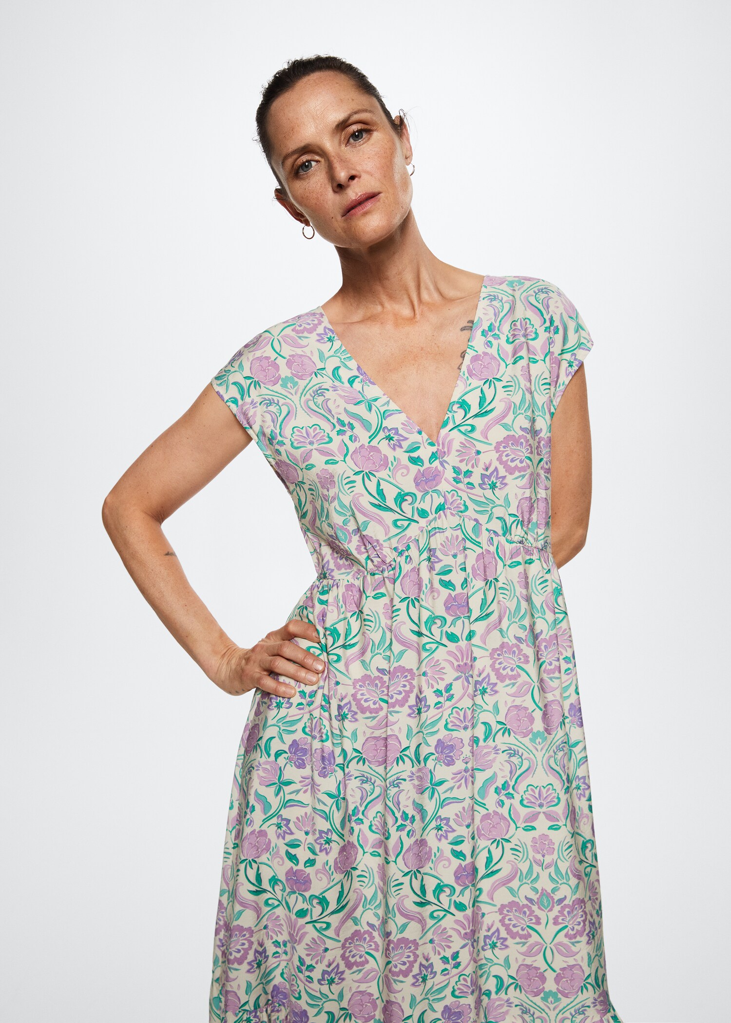 Fließendes Kleid mit Blumenmuster - Damen | MANGO OUTLET Deutschland