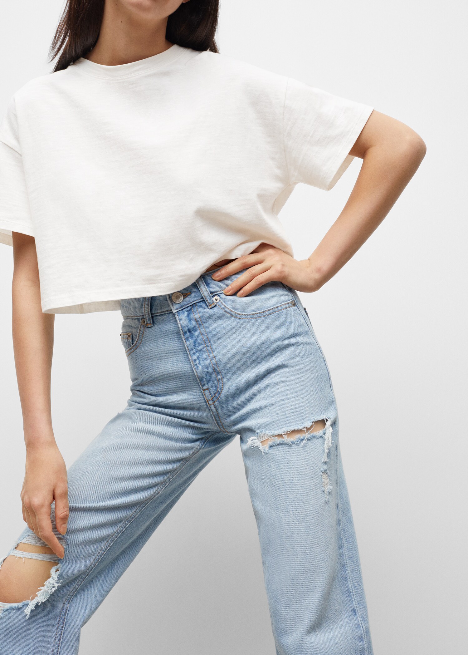 Jeans straight-fit rotos decorativos  - Detalle del artículo 2