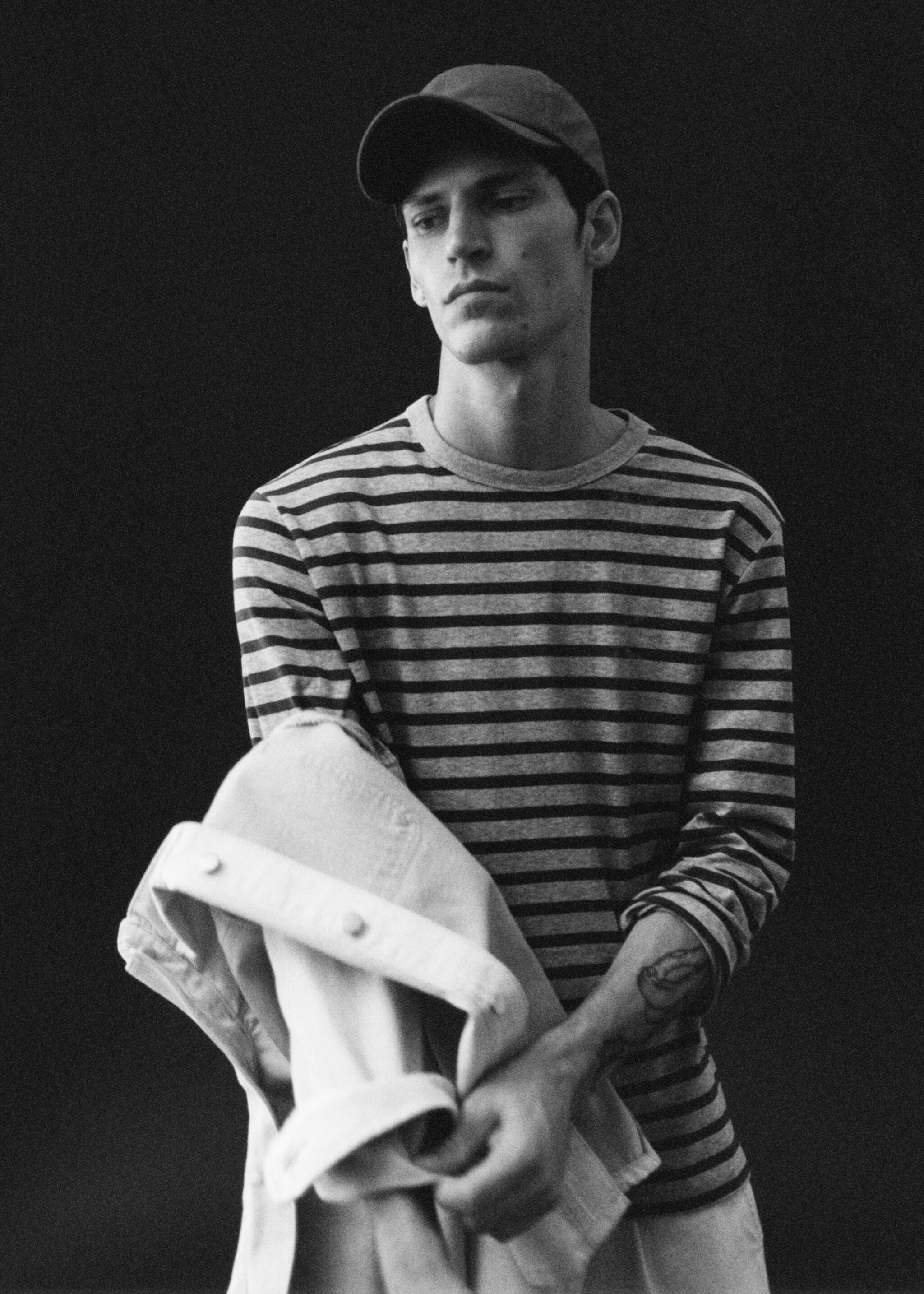 Striped long sleeves t-shirt - Details of the article 5