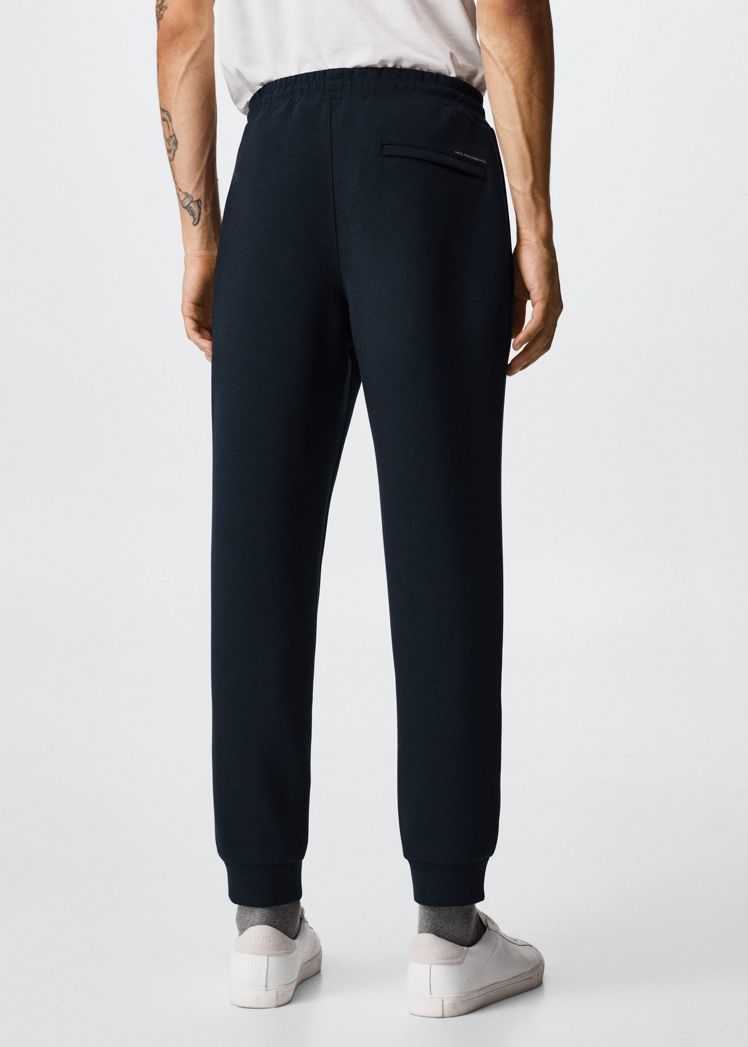 Breathable joggers - Reverse of the article