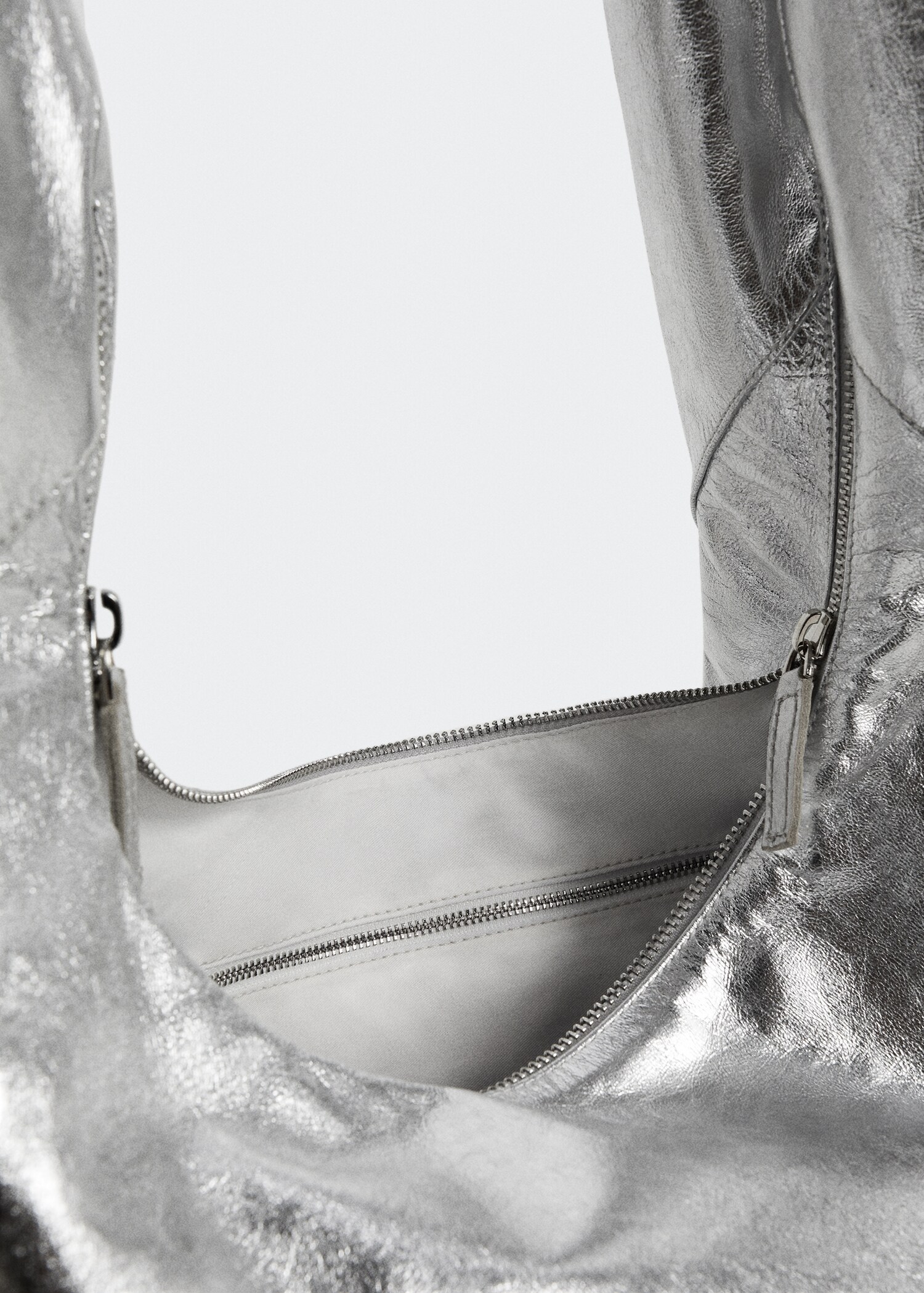 Leather strap tote bag - Details of the article 2
