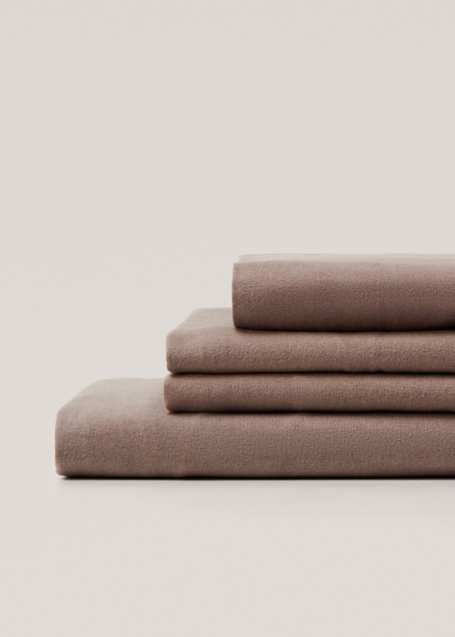 Plain flannel fitted sheet 135/140cm bed - Details of the article 2