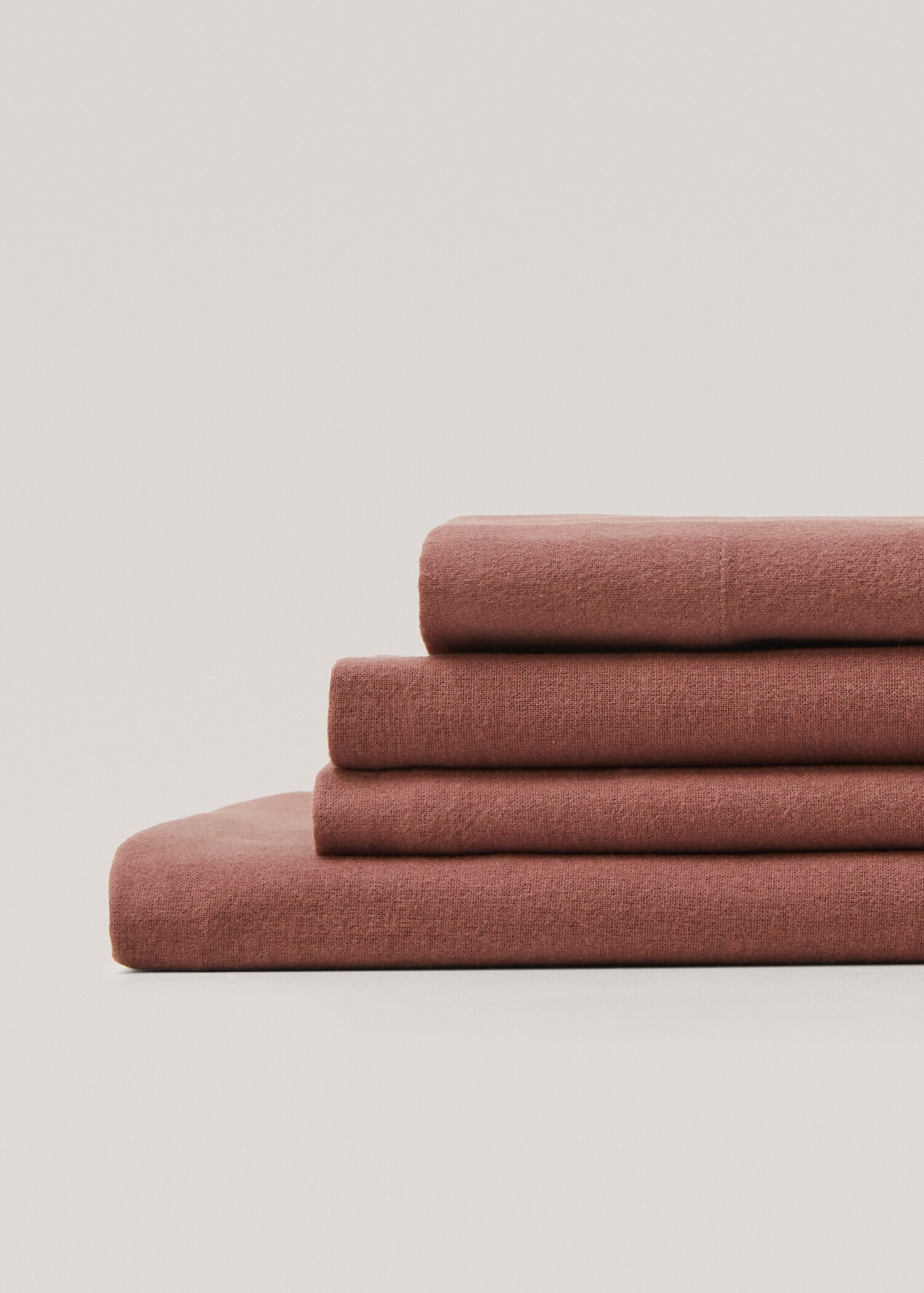 Plain flannel fitted sheet 135/140cm bed - Details of the article 2