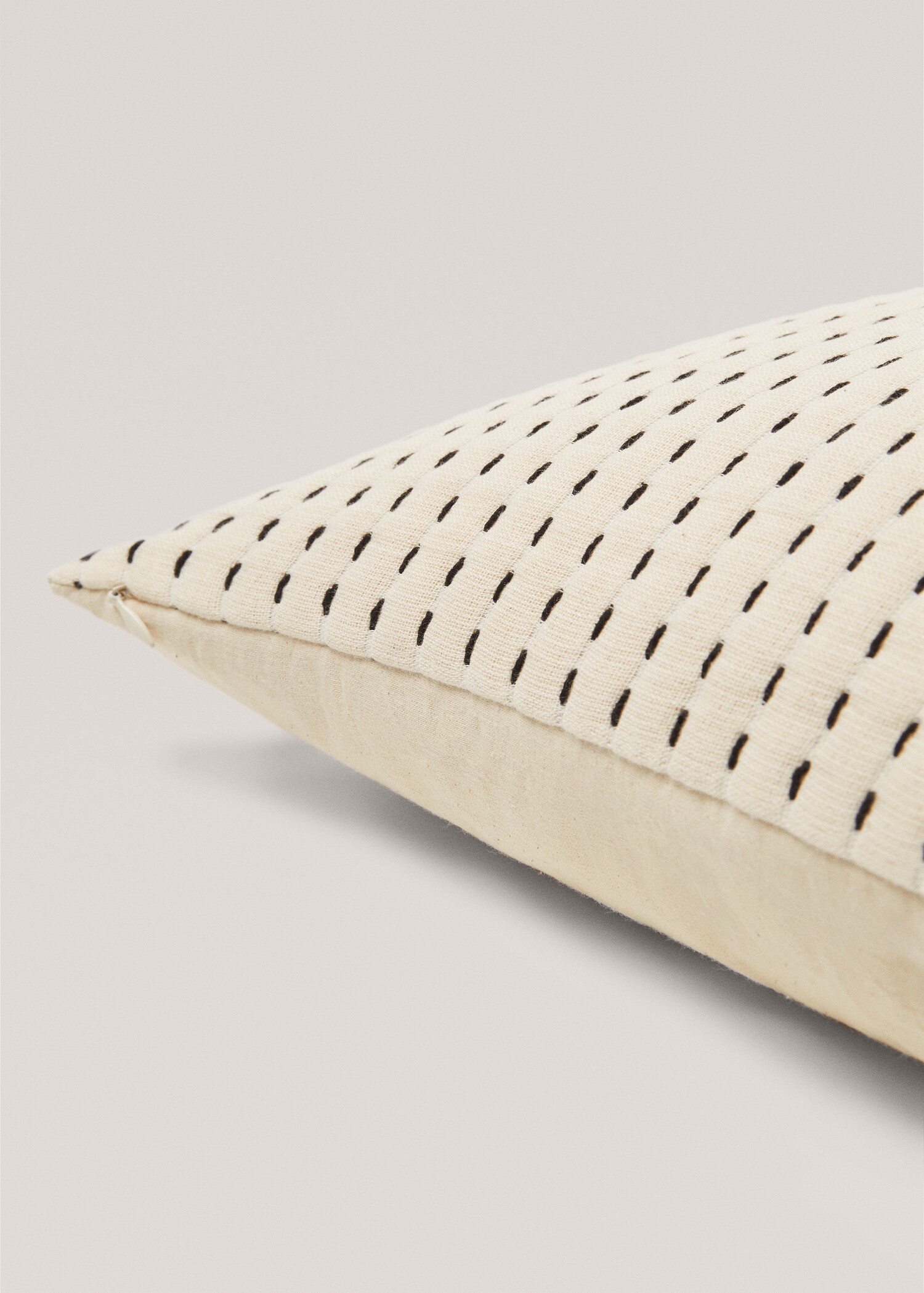 Cushion cover stitch 45x45cm - Details of the article 2