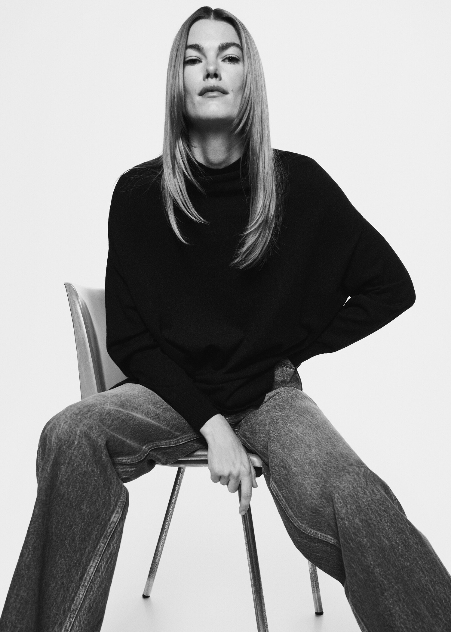 Perkins-neck fine-knit sweater - Details of the article 2
