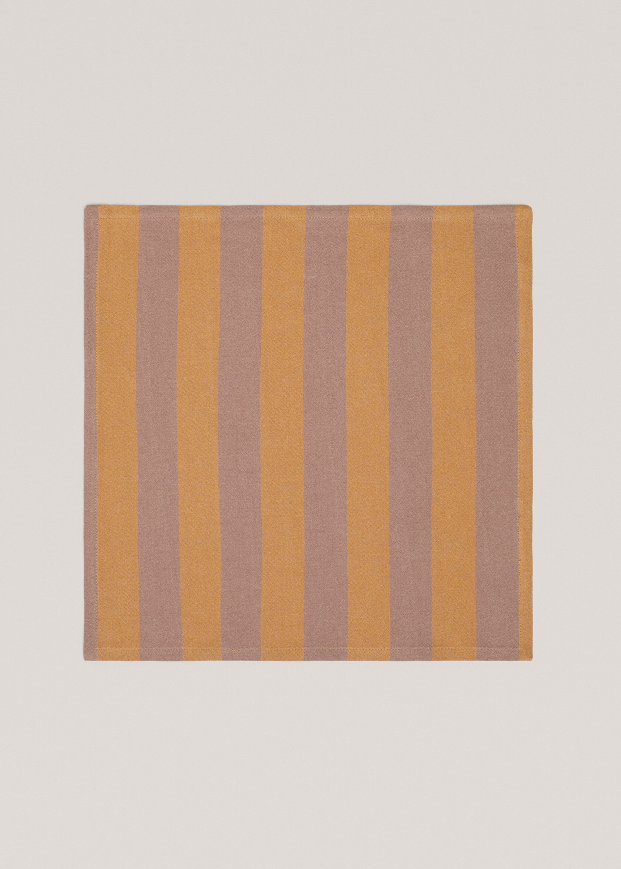 2-pack randiga bomullsservetter 45x45 cm - Artikel utan modell