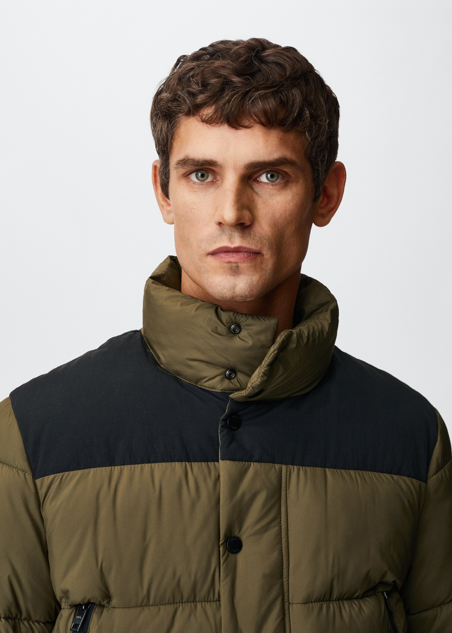 Short thermoregulating anorak - Details of the article 1