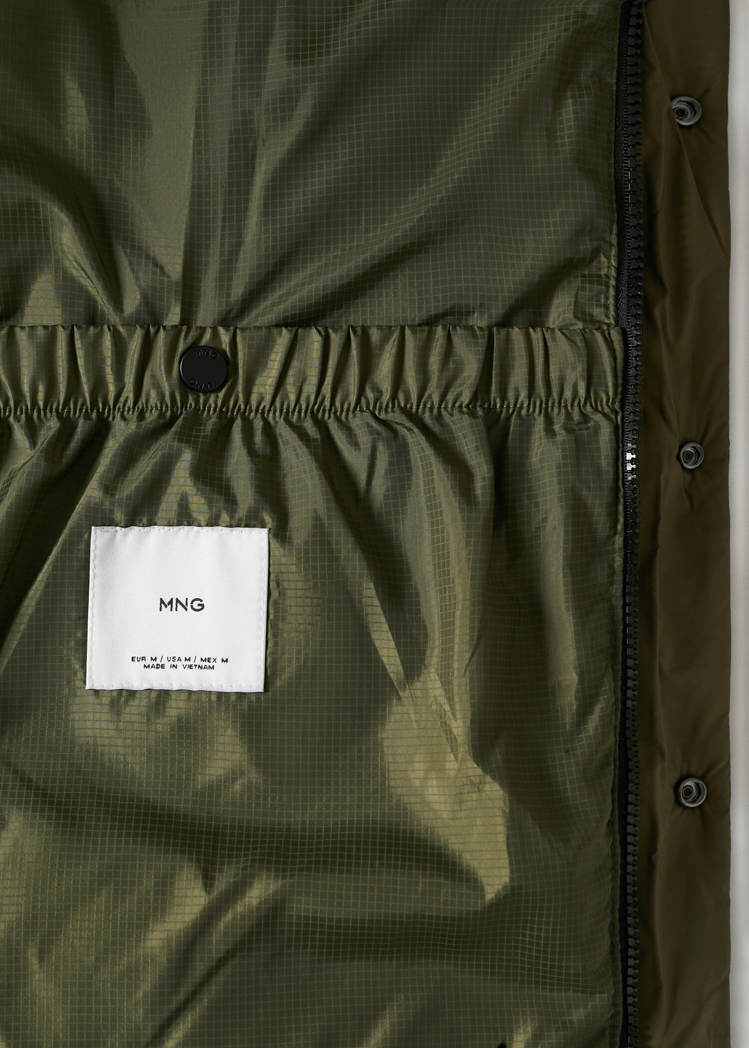 Short thermoregulating anorak - Details of the article 8