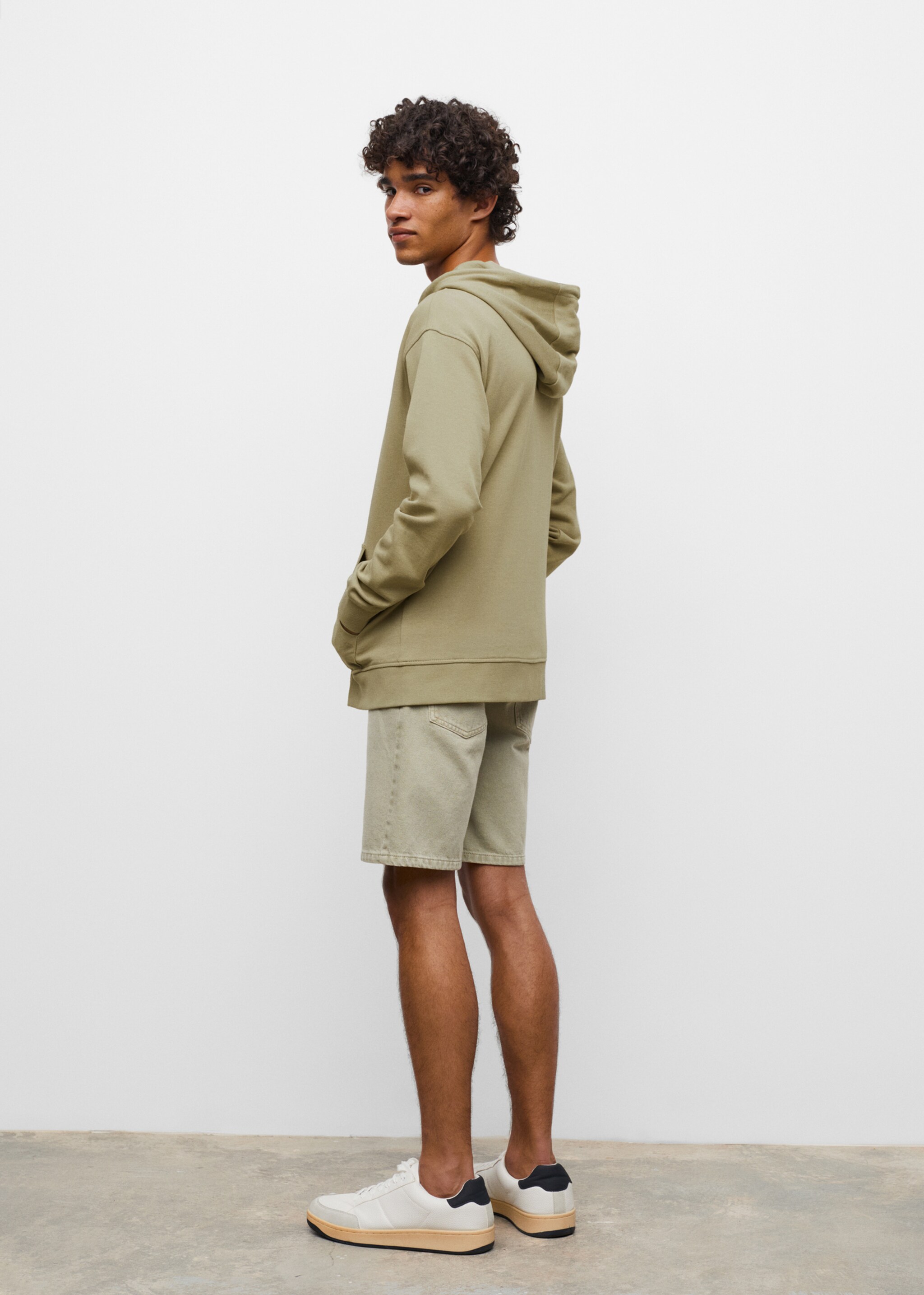Zipped hoodie - Reverse of the article