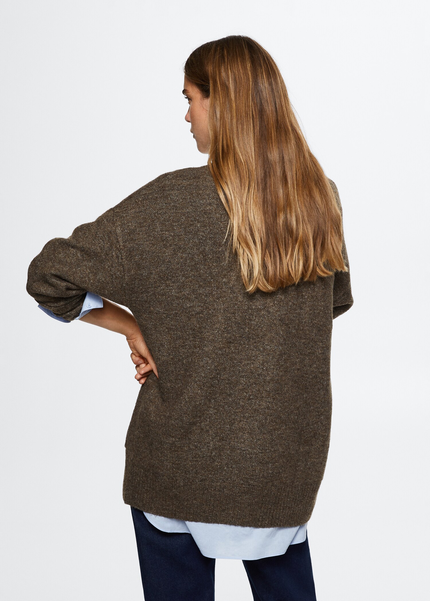Oversized cardigan with buttons - Reverse of the article