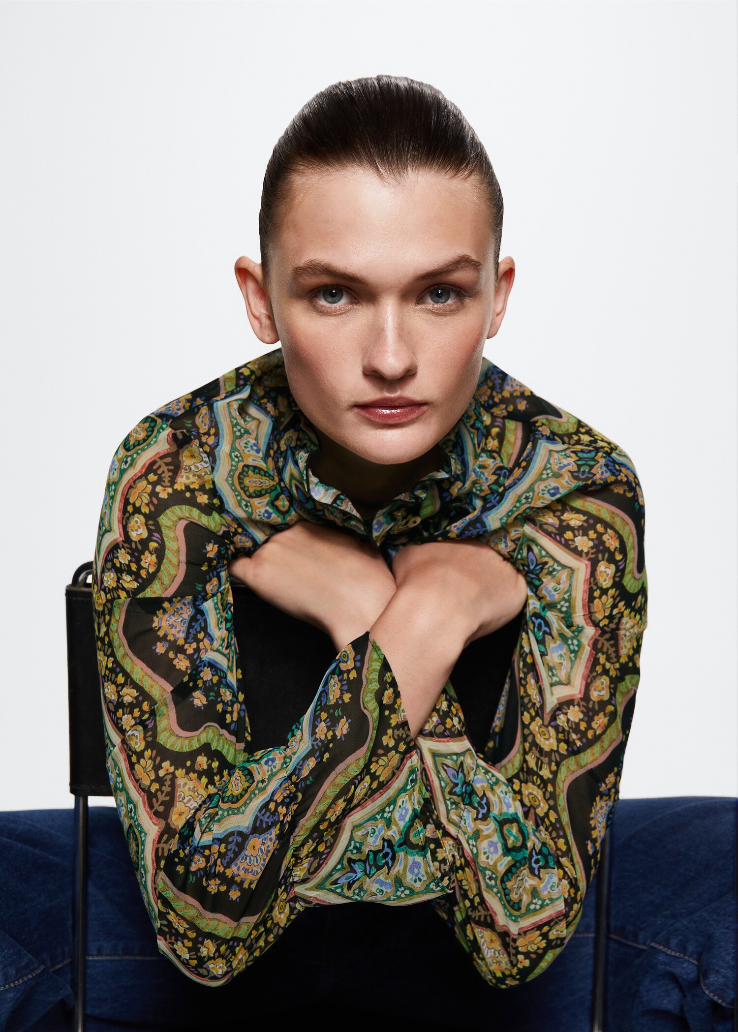 Blusa fluida estampada - Detalle del artículo 2