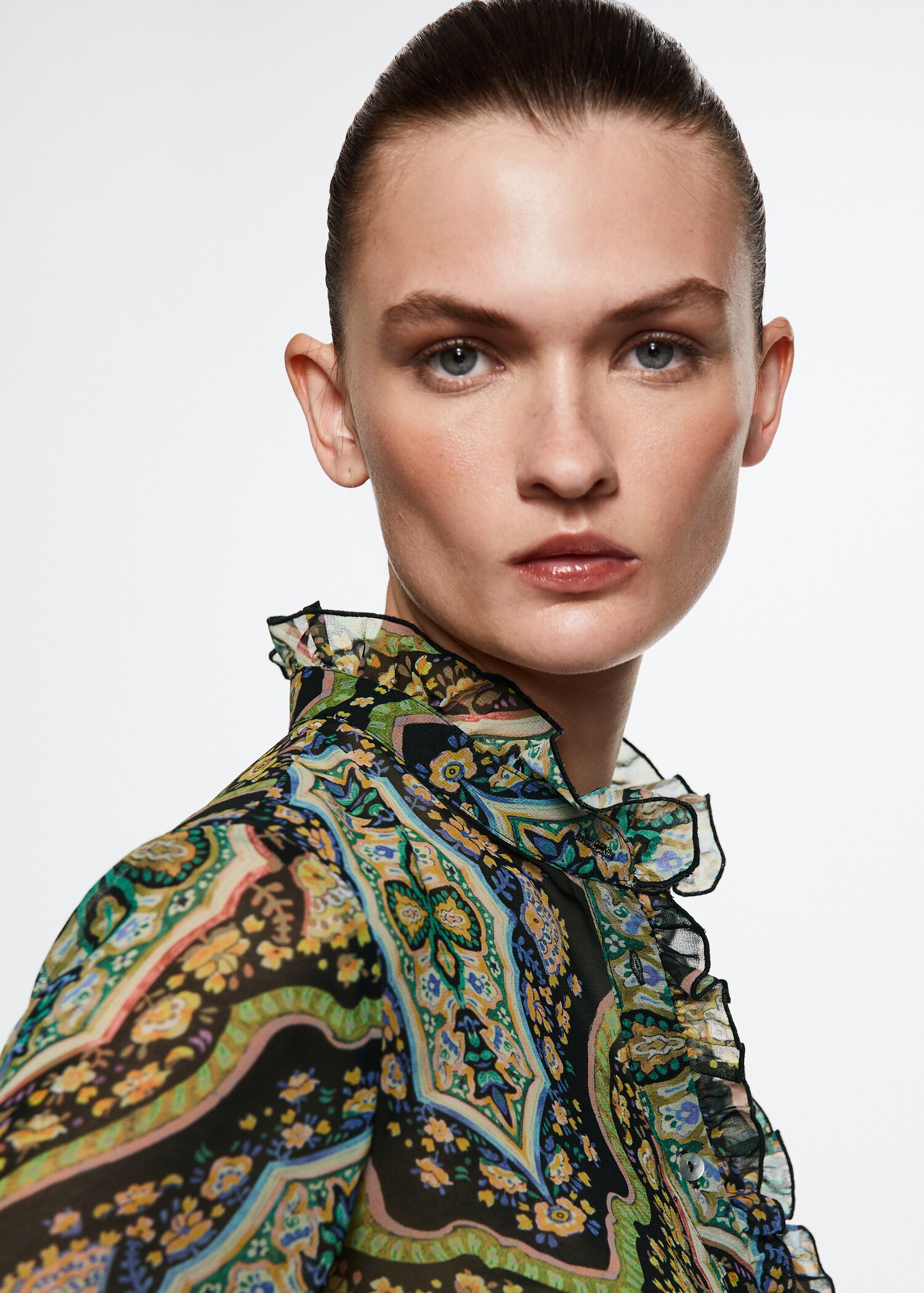 Blusa fluida estampada - Detalle del artículo 4