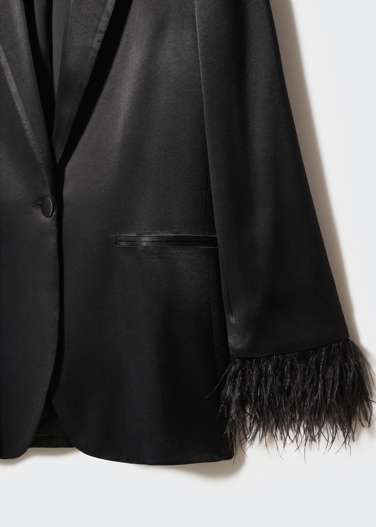 Blazer with feather detail - Details of the article 8