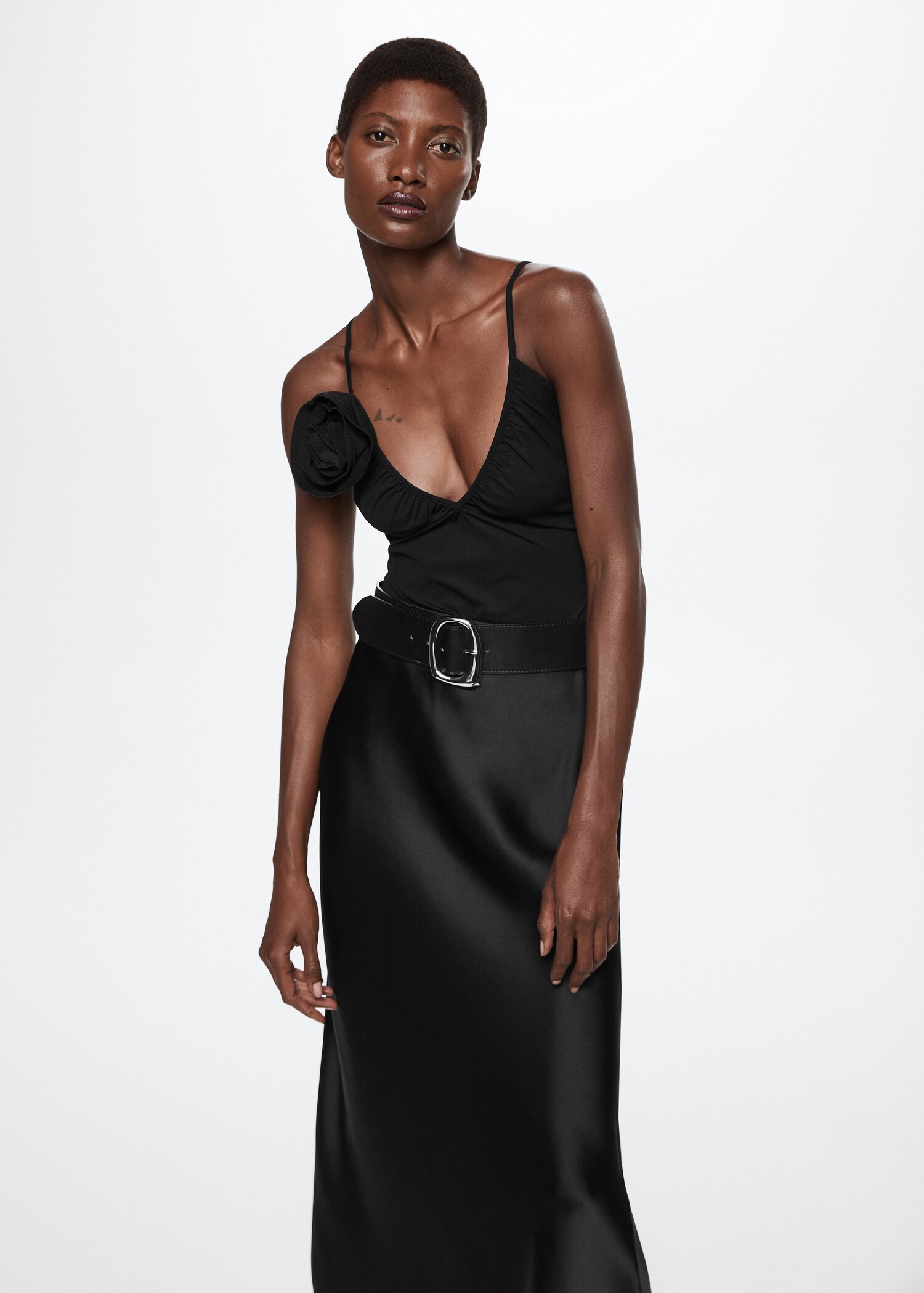 Straps body with flower detail - Medium plane