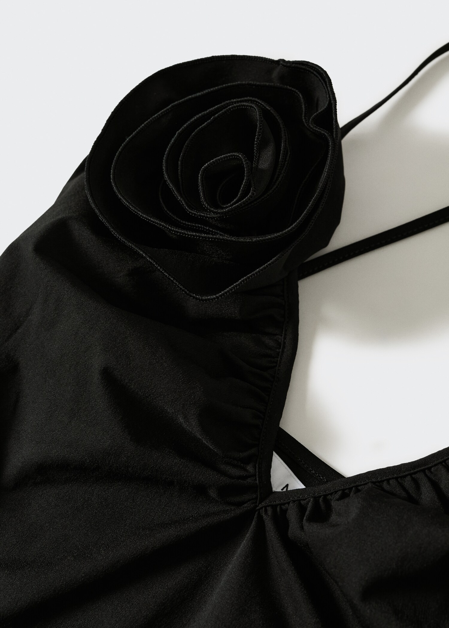 Straps body with flower detail - Details of the article 8