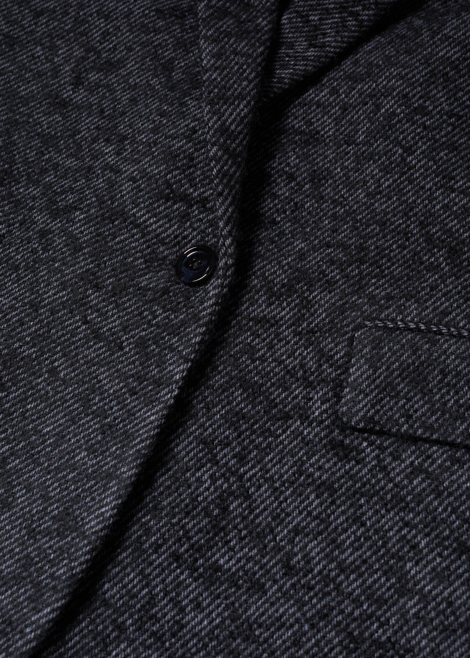 Blazer com estrutura e botão - Pormenor do artigo 8