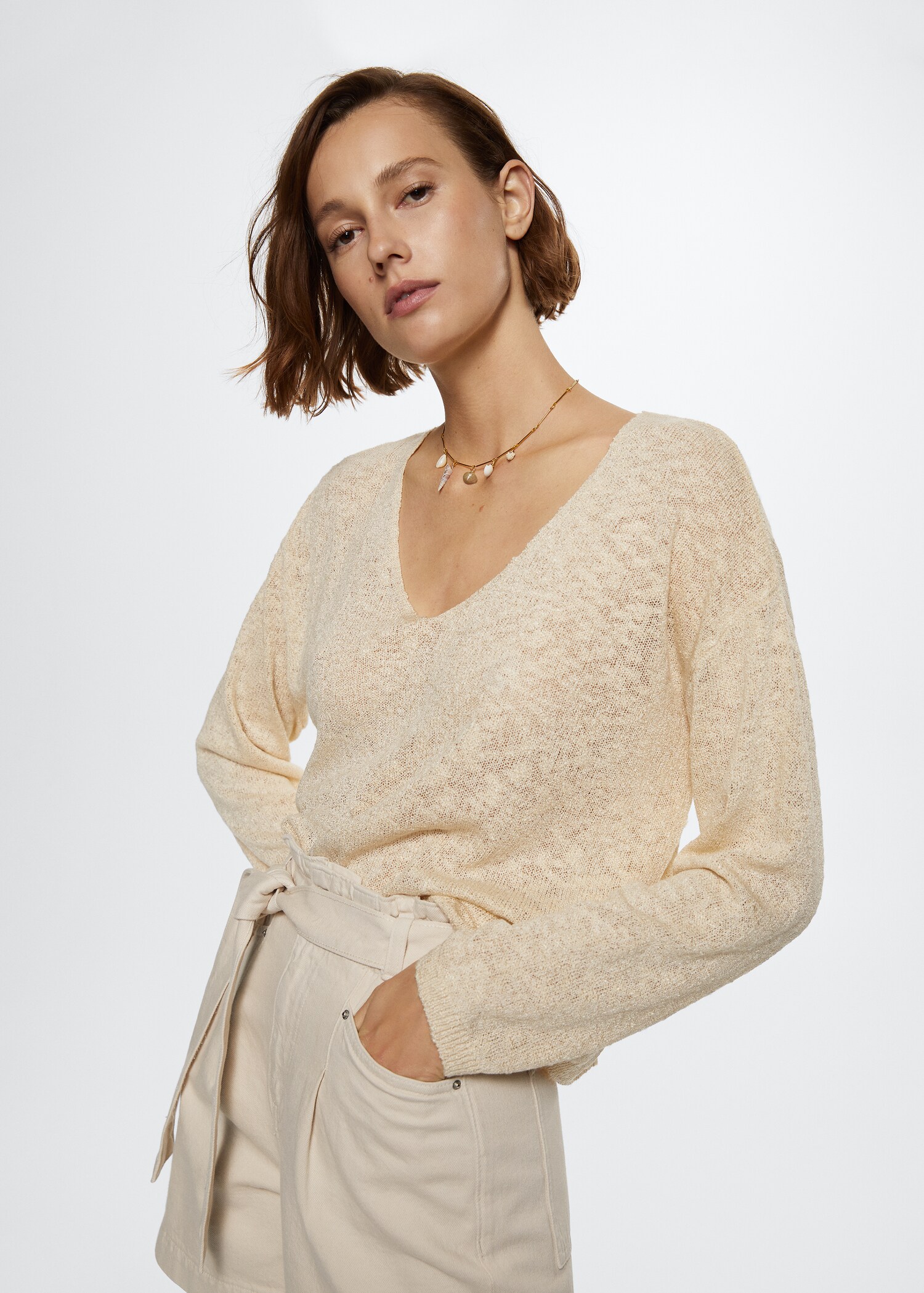 Jersey punto cuello pico - Plano medio