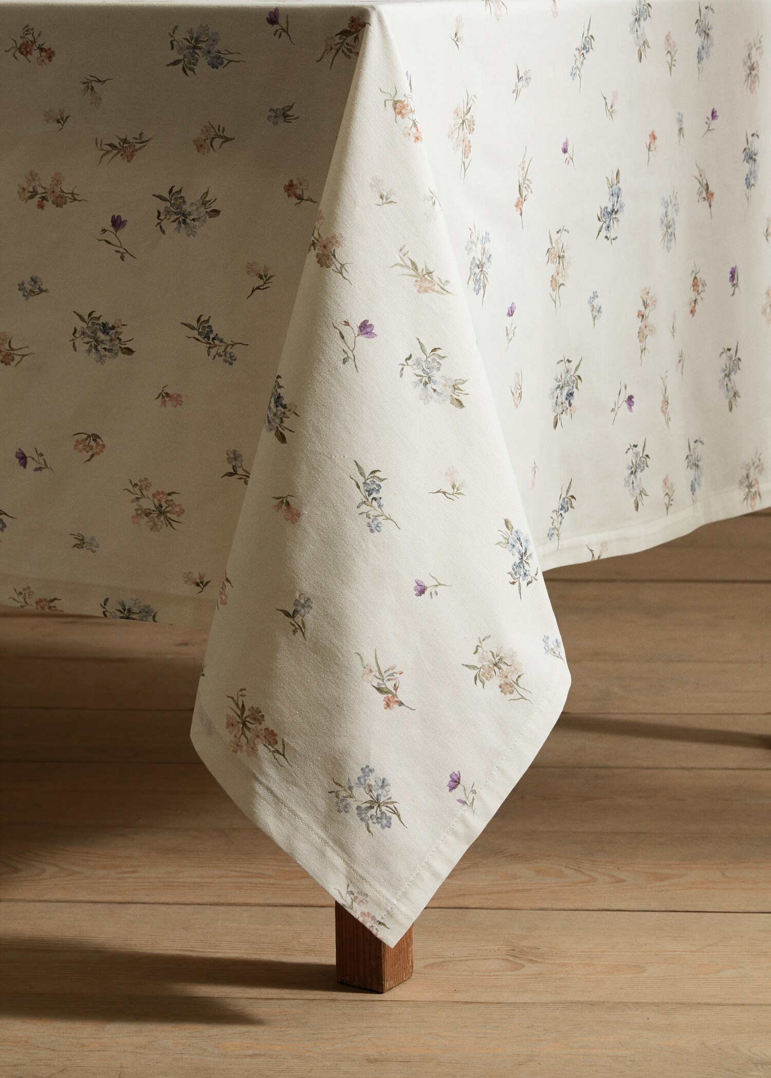 Baumwolltischdecke mit Blumenmuster 150 x 150 cm - Detail des Artikels 3