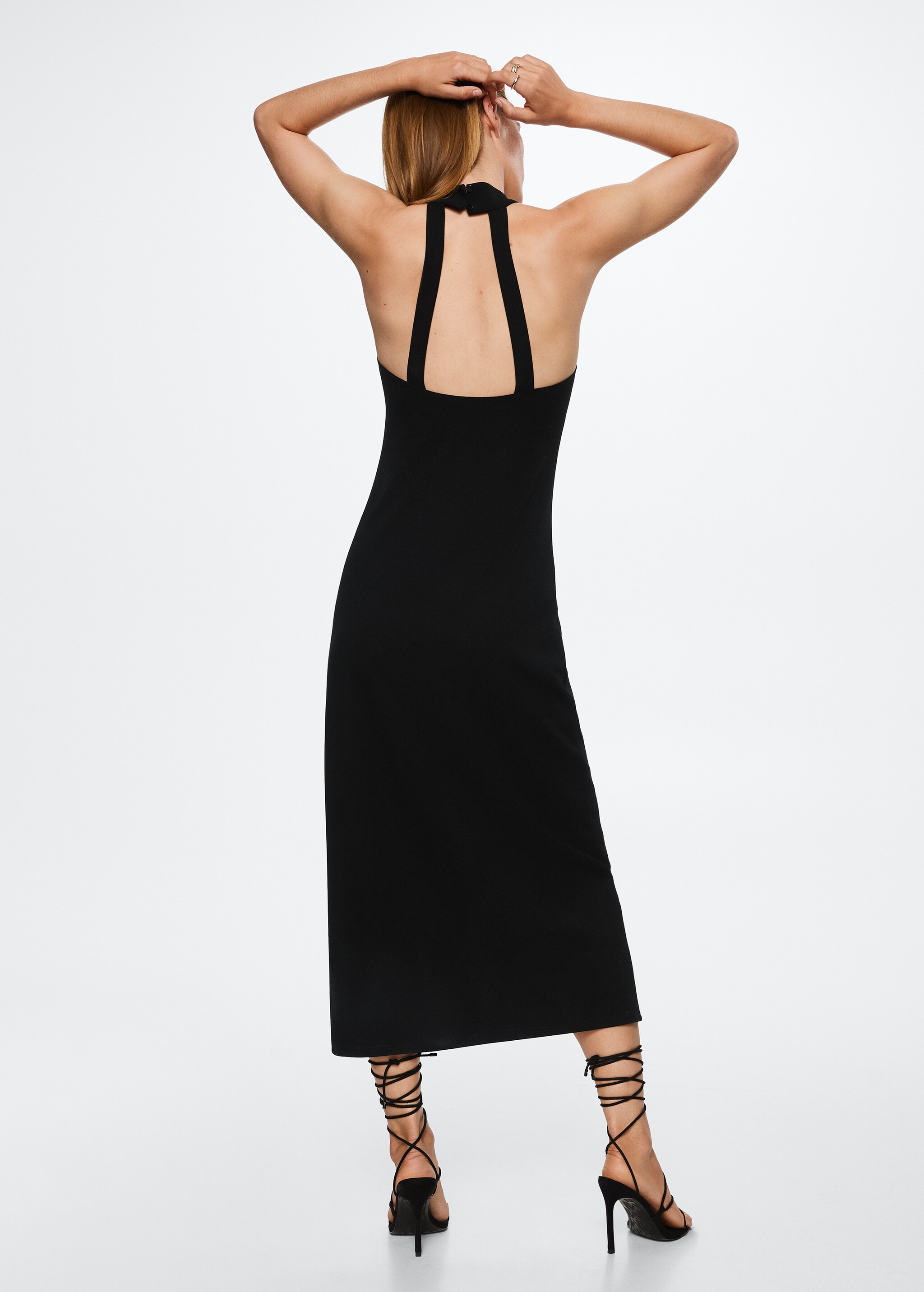 Cut-out back dress - Reverse of the article