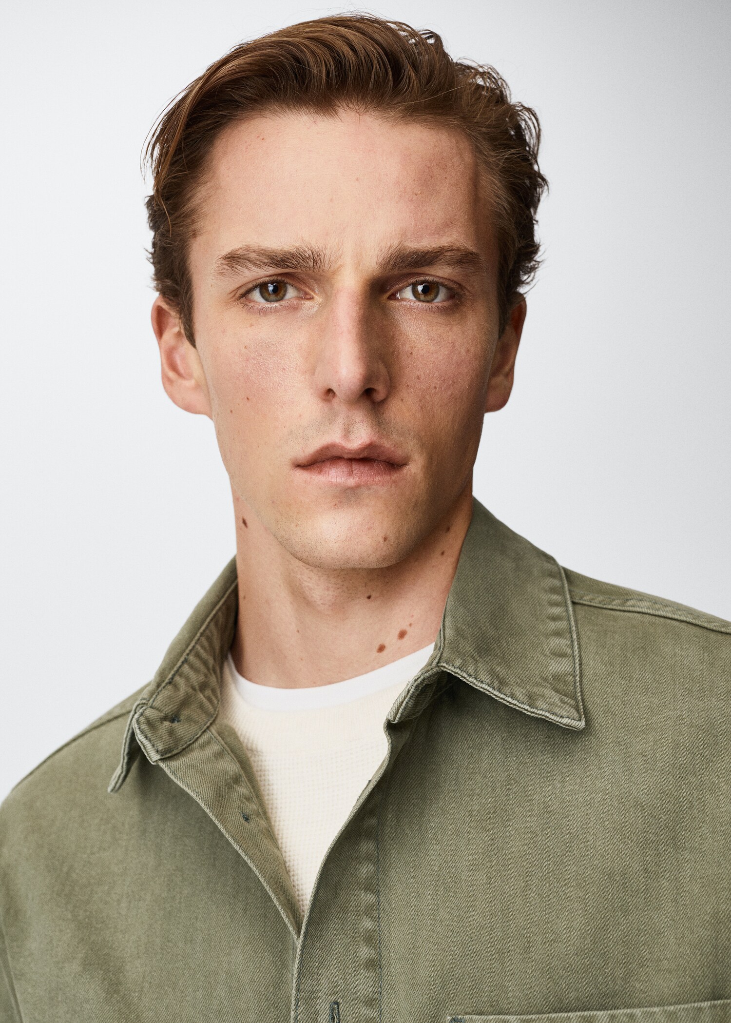 Pocket denim shirt - Details of the article 1