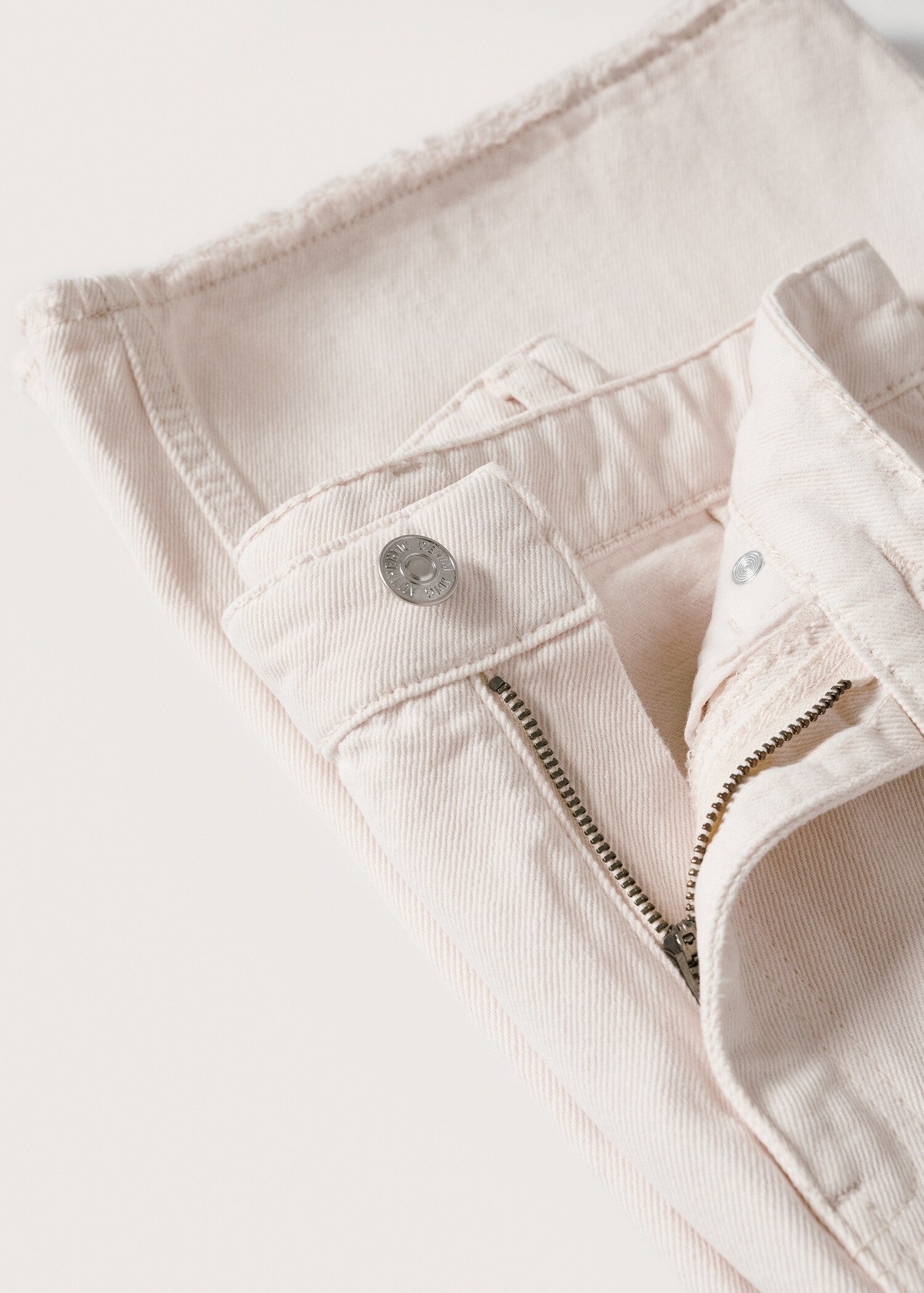 Džíny culottes s roztřepeným spodním lemem - Detail zboží 8