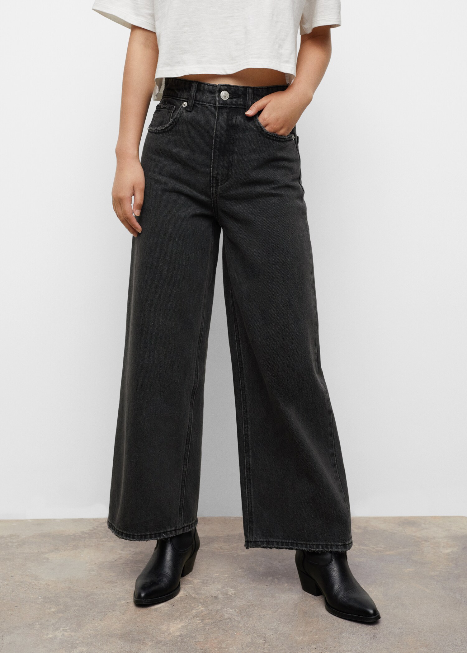 Džíny culottes s roztřepeným spodním lemem - Detail zboží 1