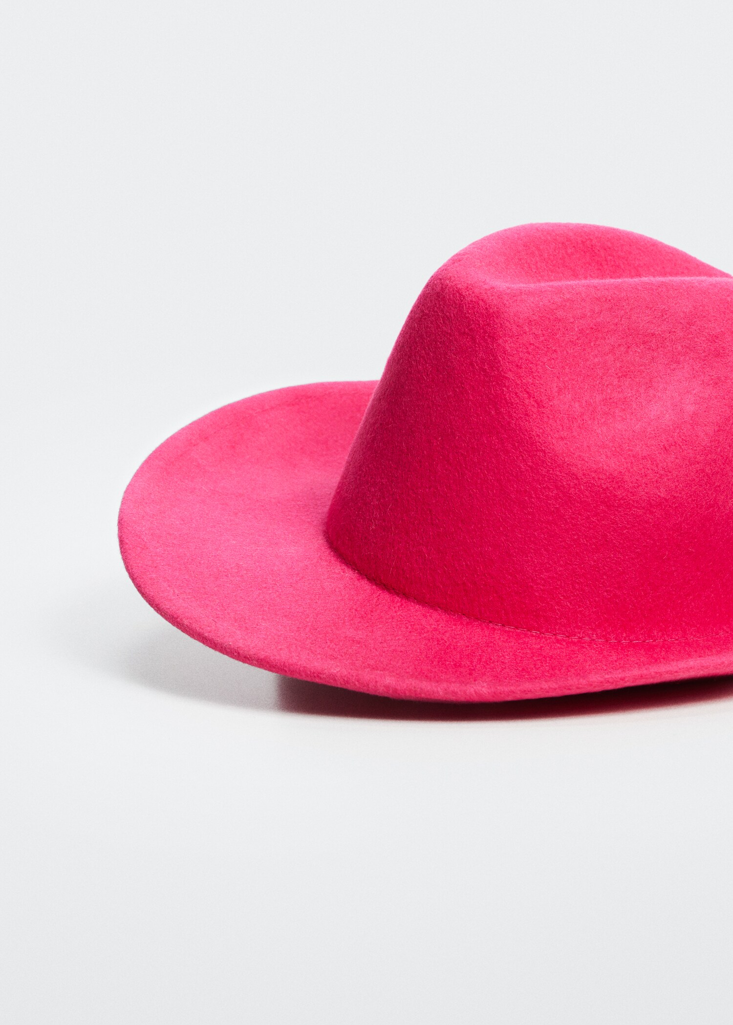 100% wool hat - Details of the article 2