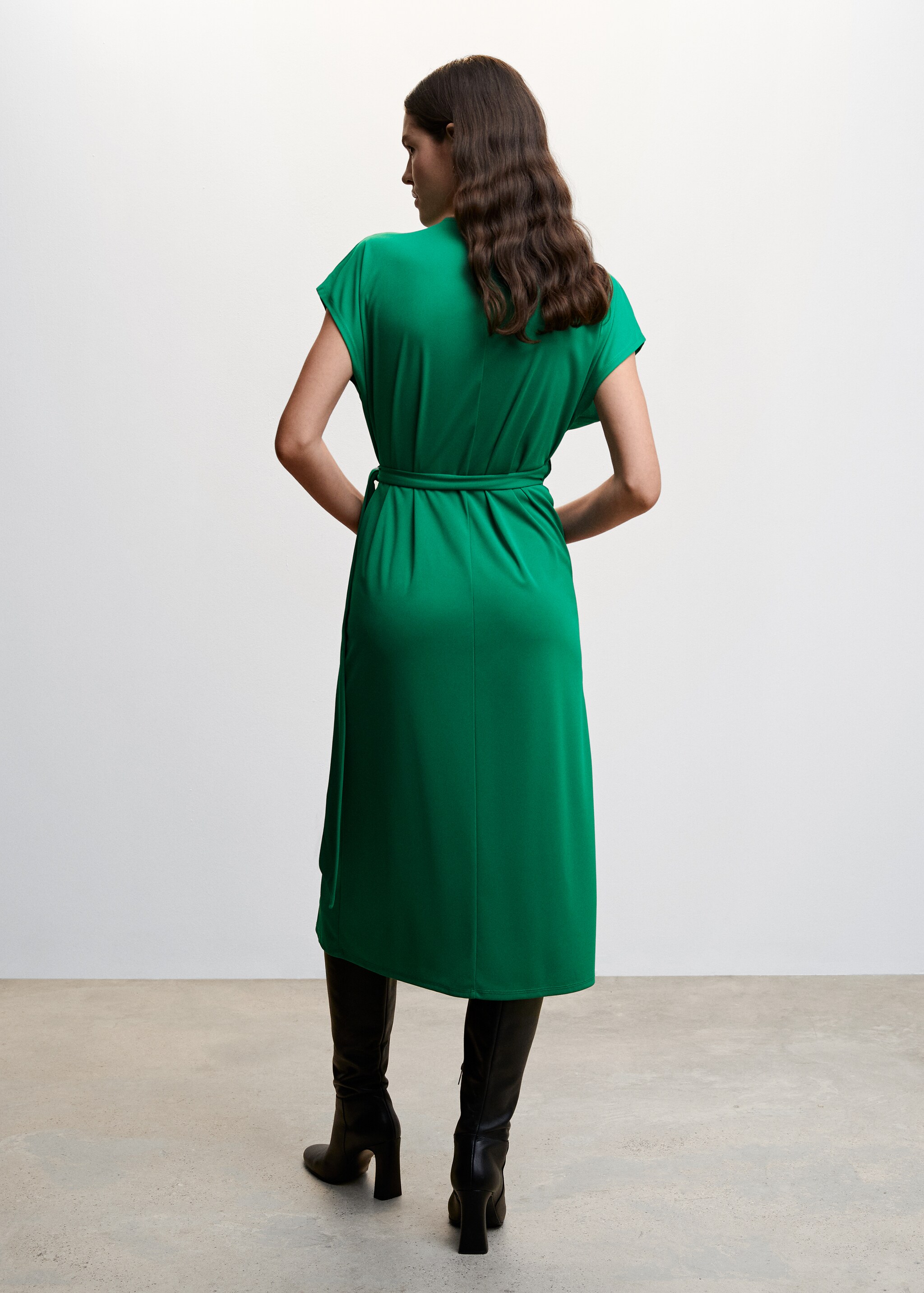Bow wrap dress - Reverse of the article