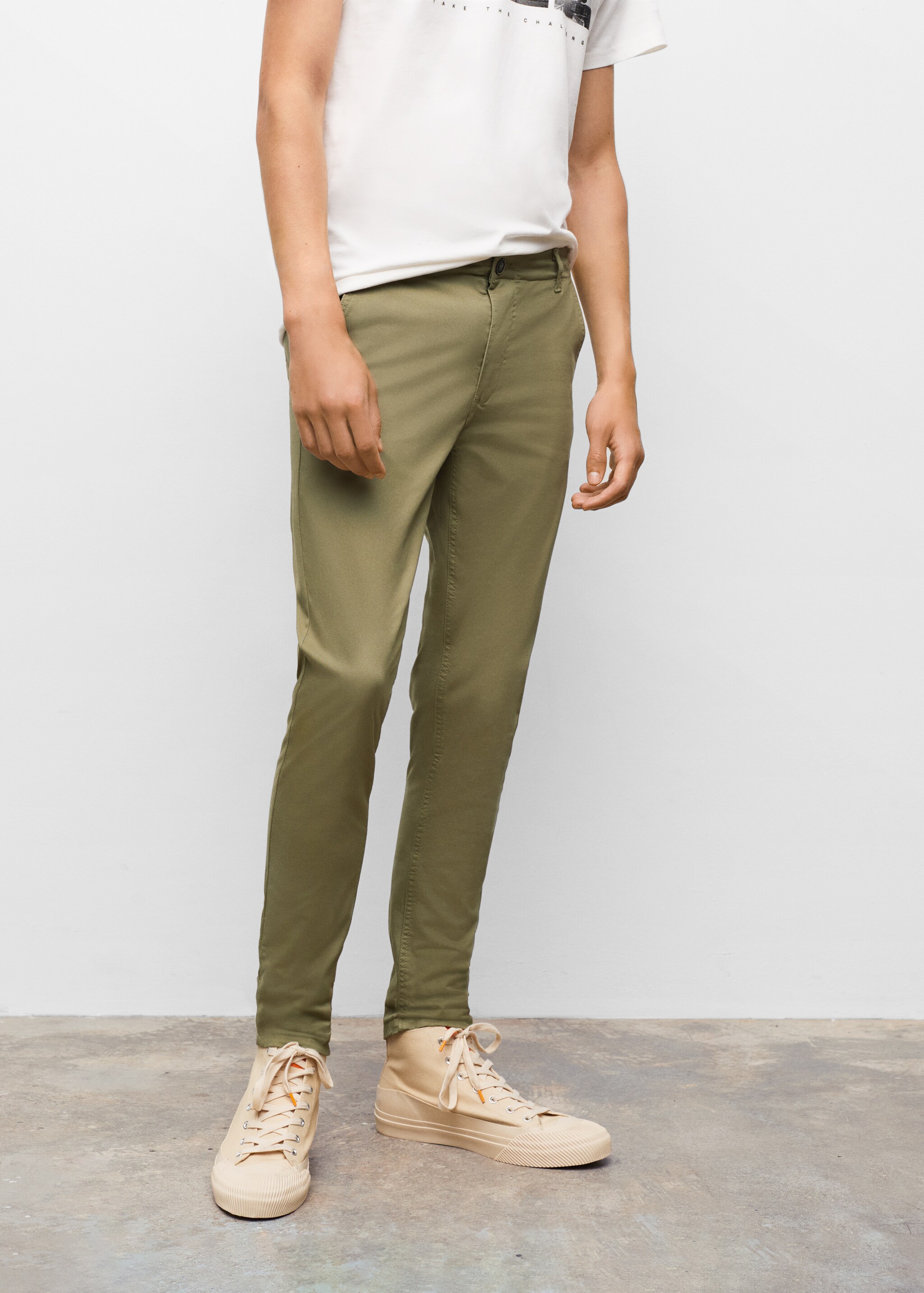 Cotton chinos - Details of the article 1