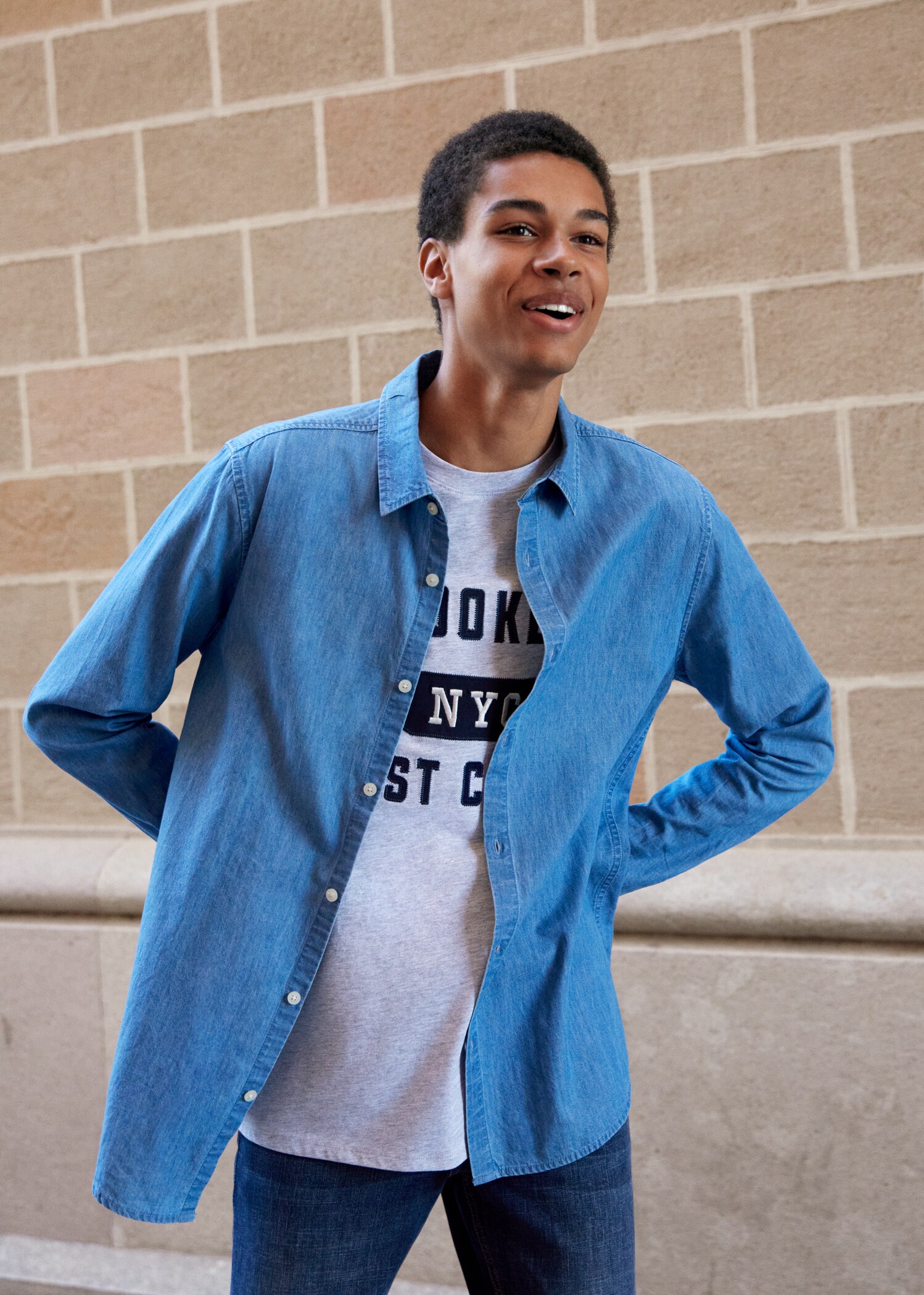 Cotton denim shirt - Details of the article 5