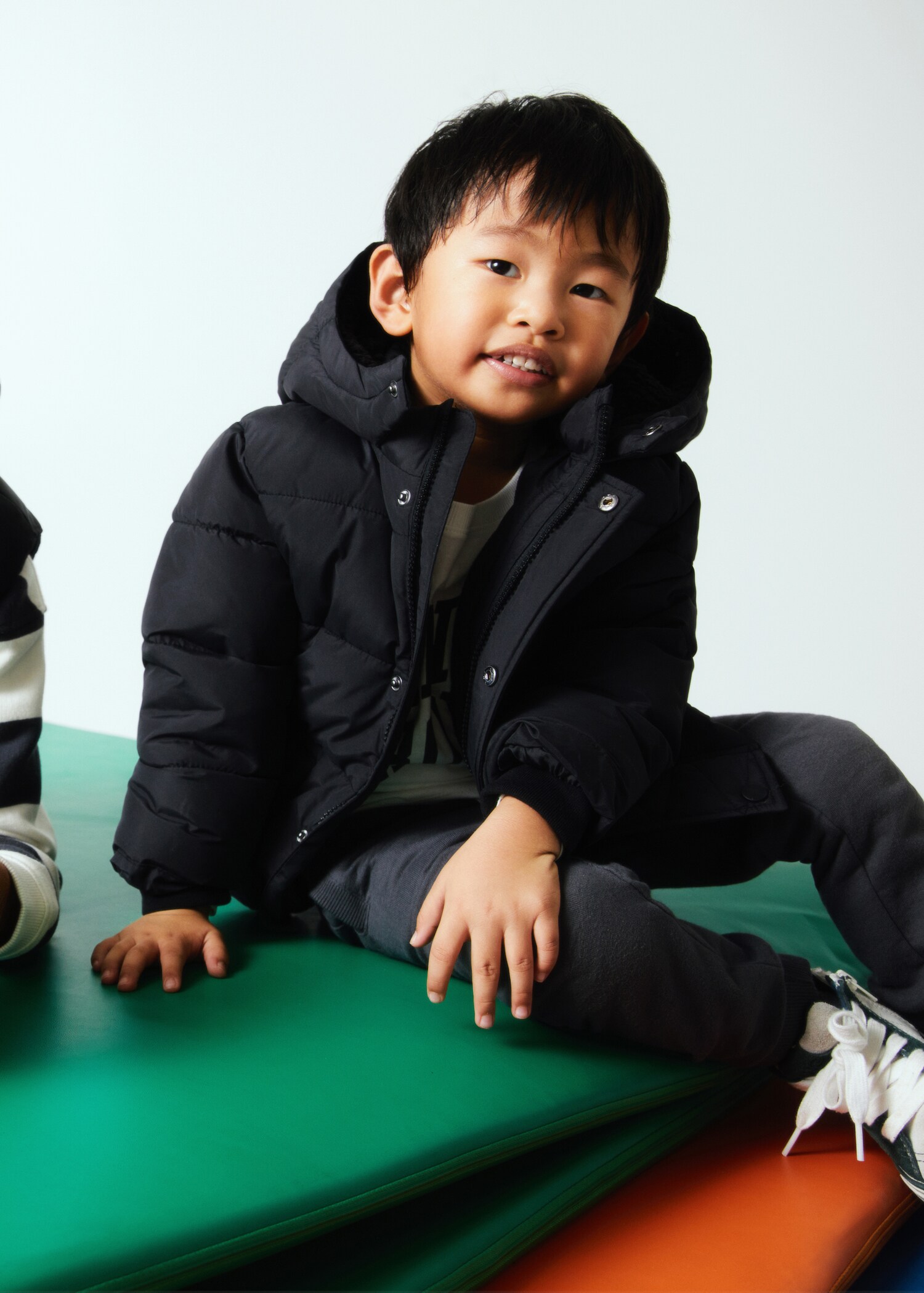 Hood quilted coat - Details of the article 6
