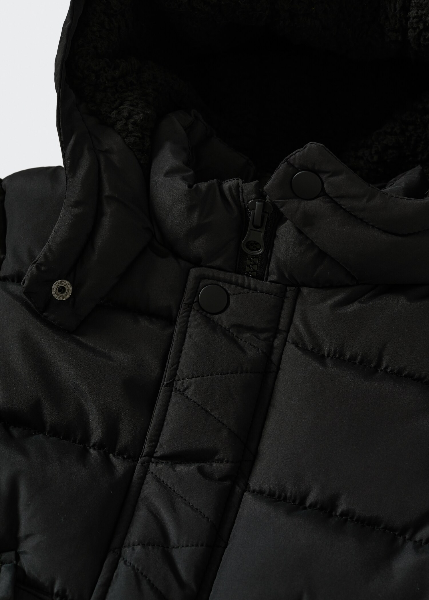 Hood quilted coat - Details of the article 8