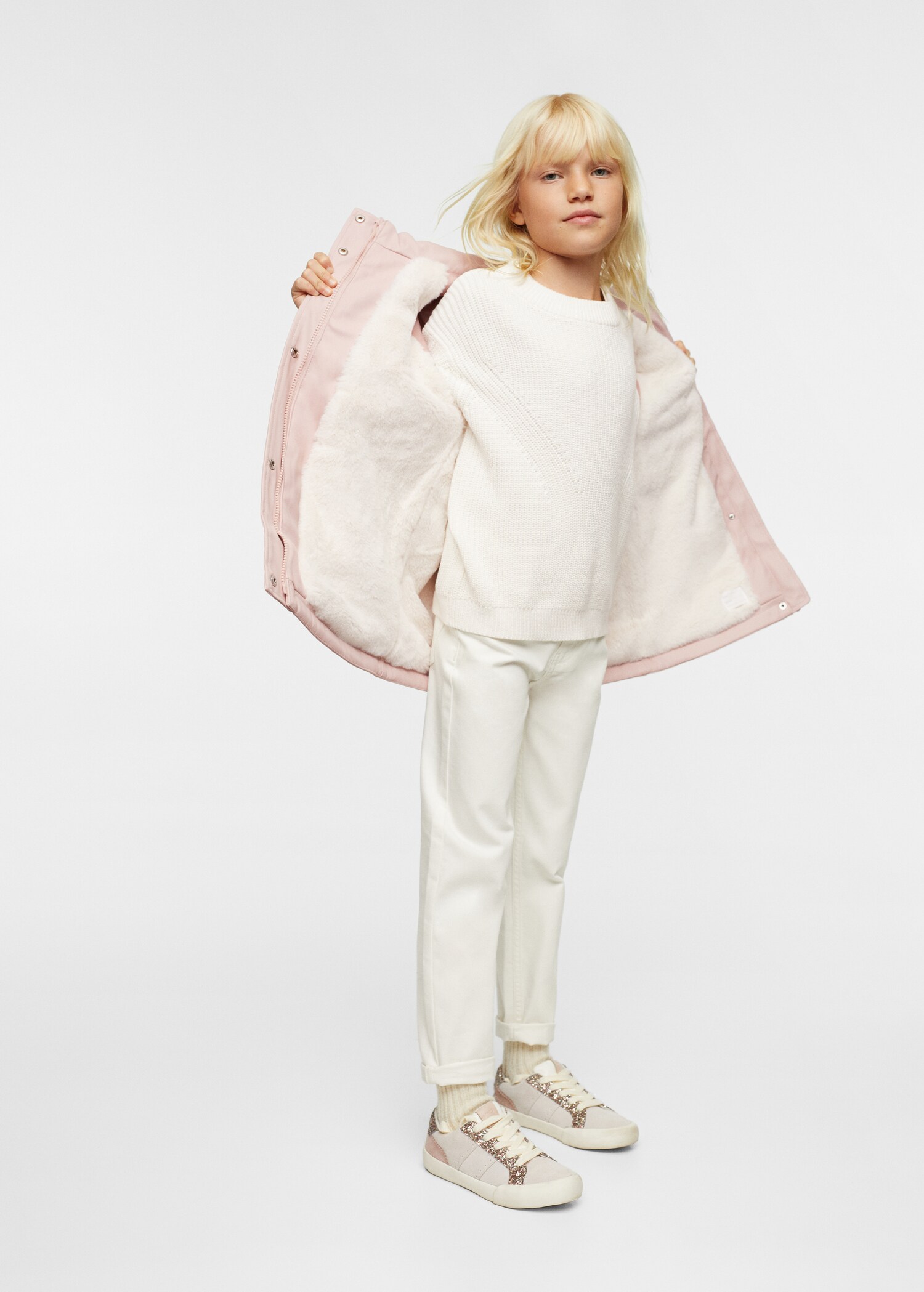 Hooded water-repellent coat - Details of the article 2