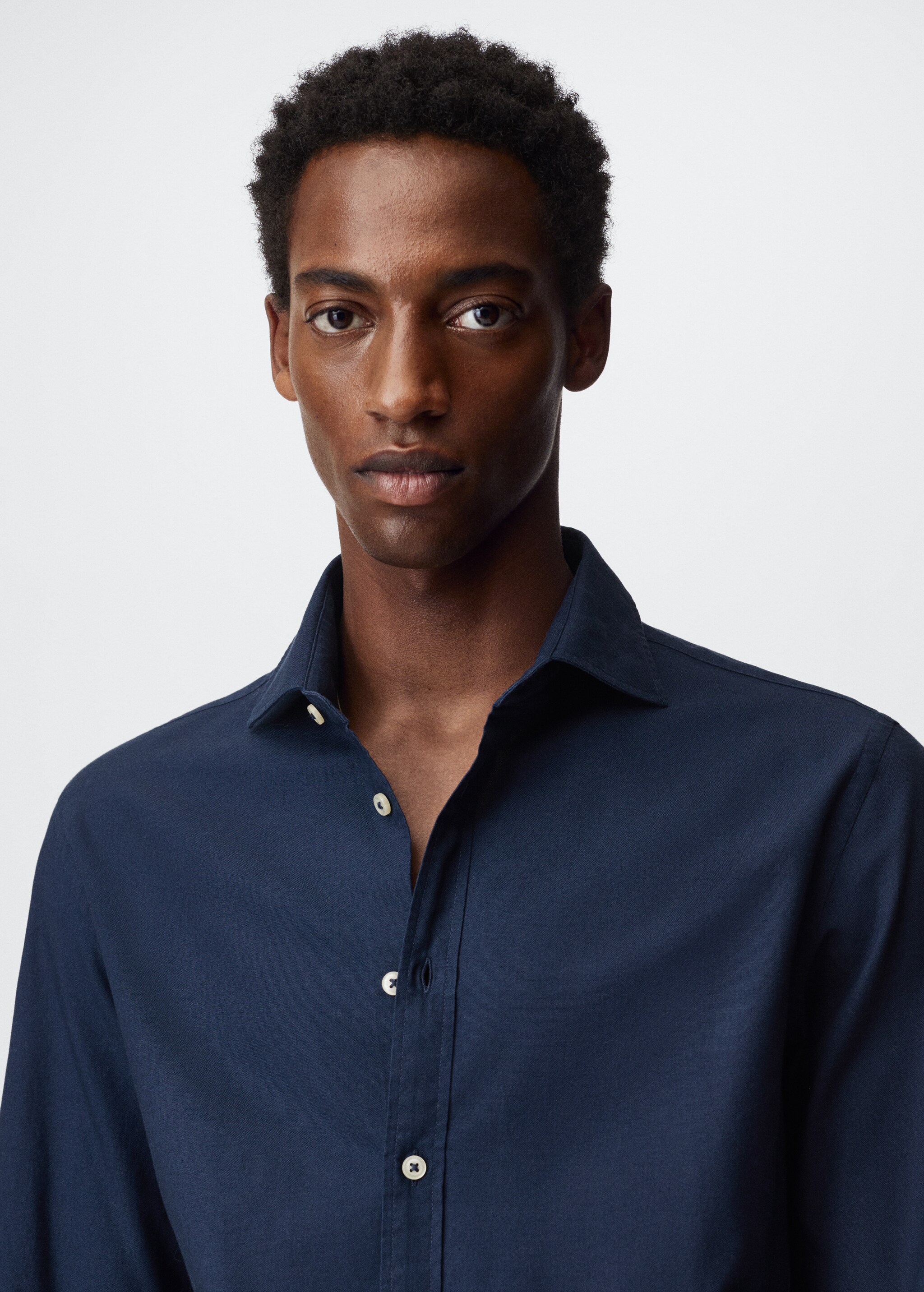 Slim-fit Oxford fabric shirt - Details of the article 1