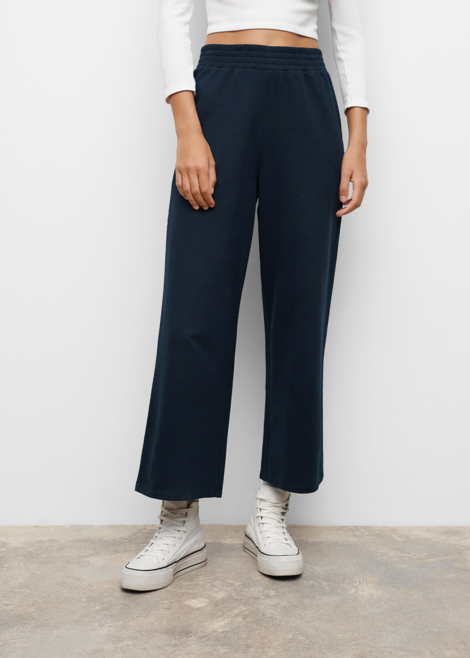 Knit jogger-style trousers - Details of the article 2