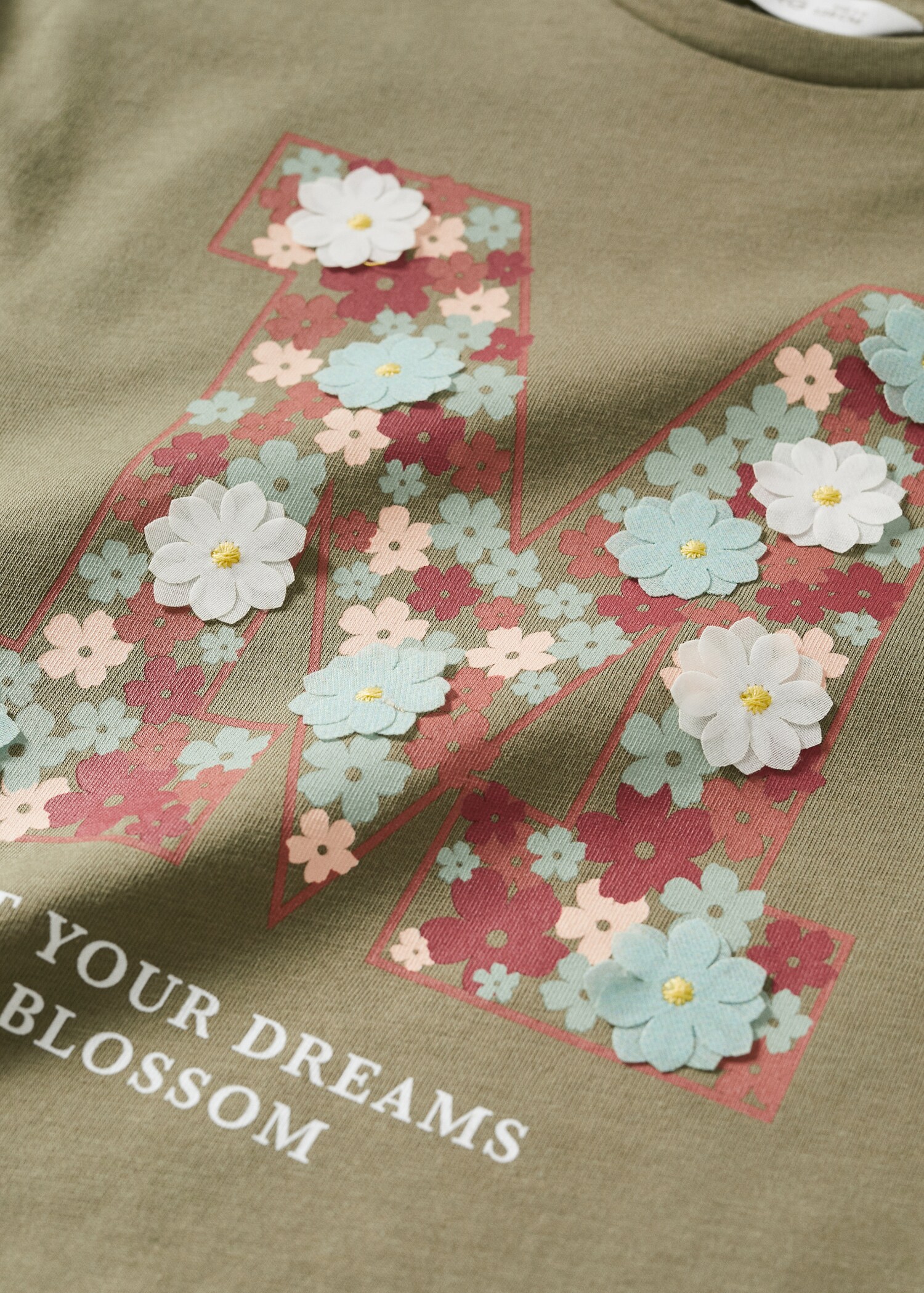 Embossed flowers t-shirt - Details of the article 8