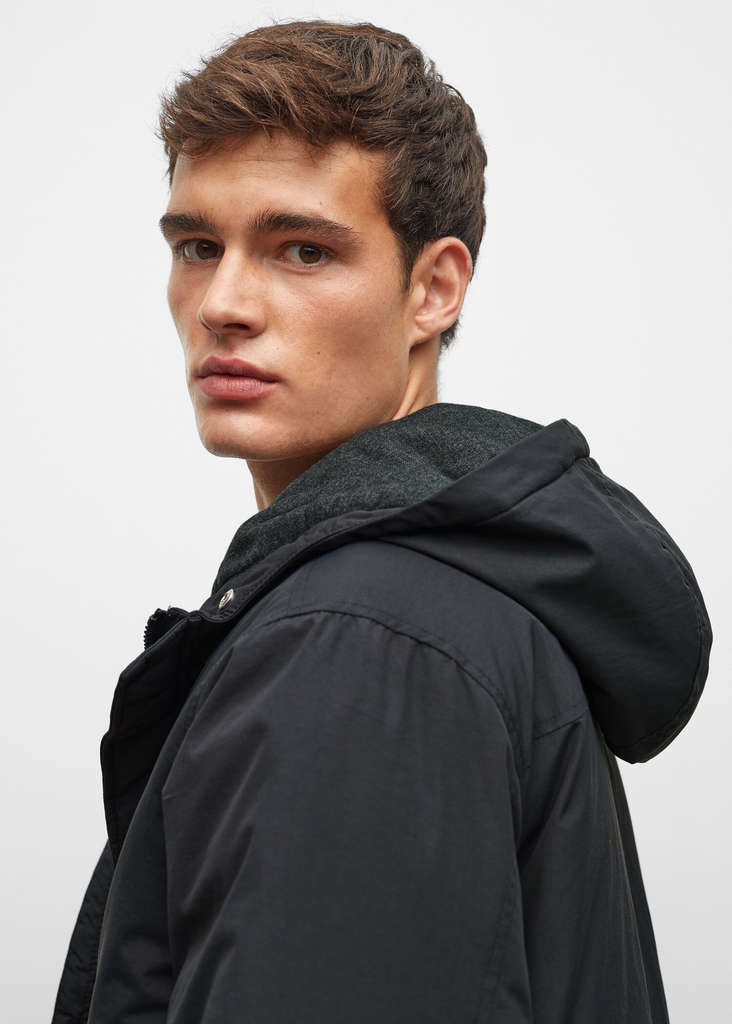 Anorak with shearling-effect hood - Details of the article 2