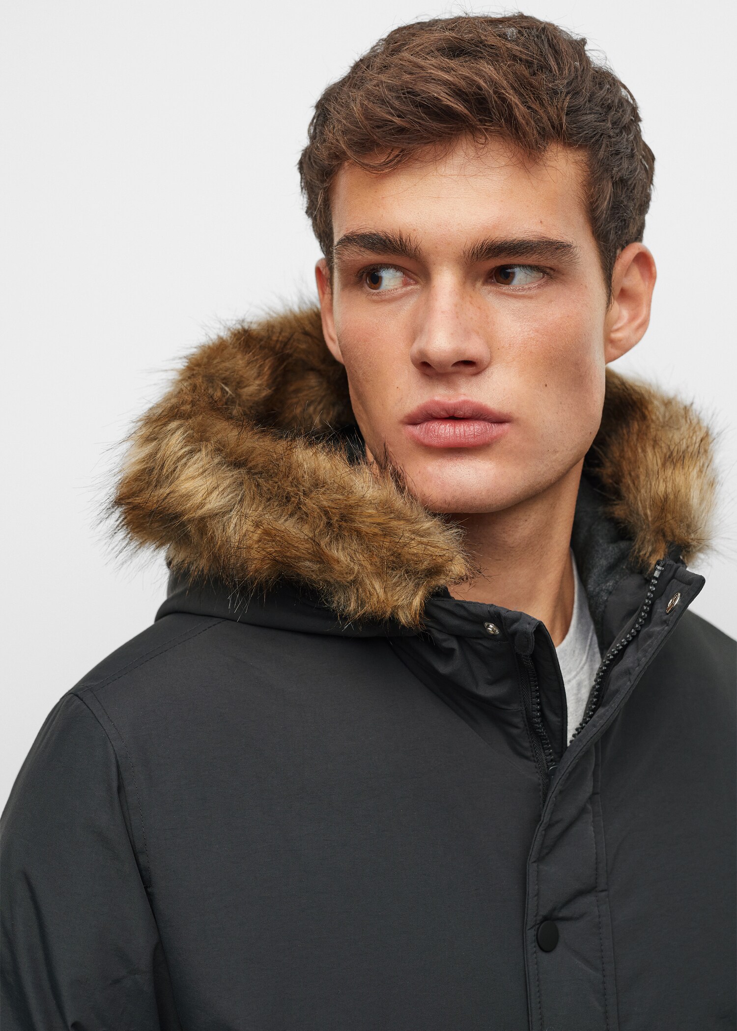 Anorak with shearling-effect hood - Details of the article 4