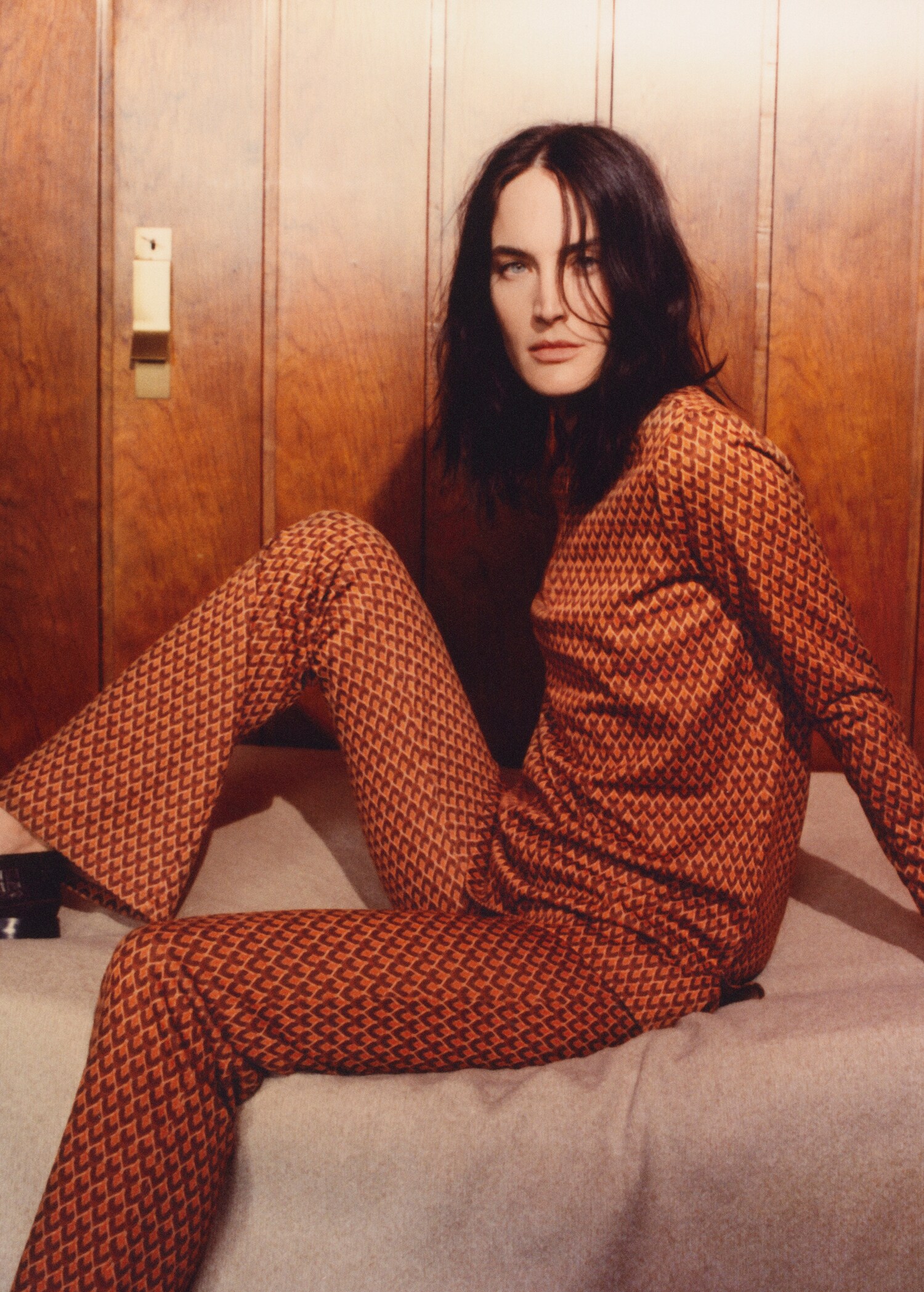 Printed flared trousers - Details of the article 6