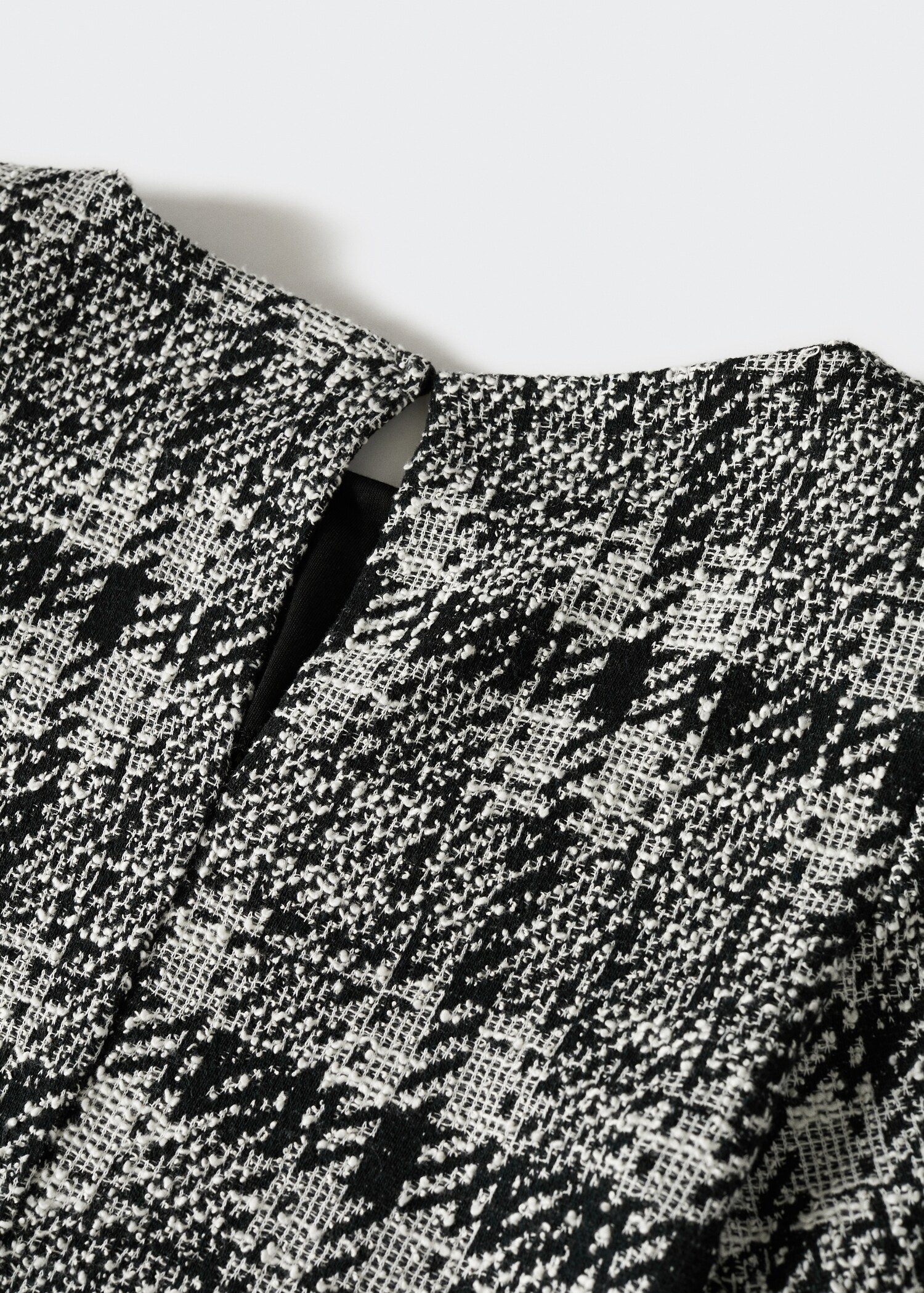 Stripped tweed dress - Details of the article 8
